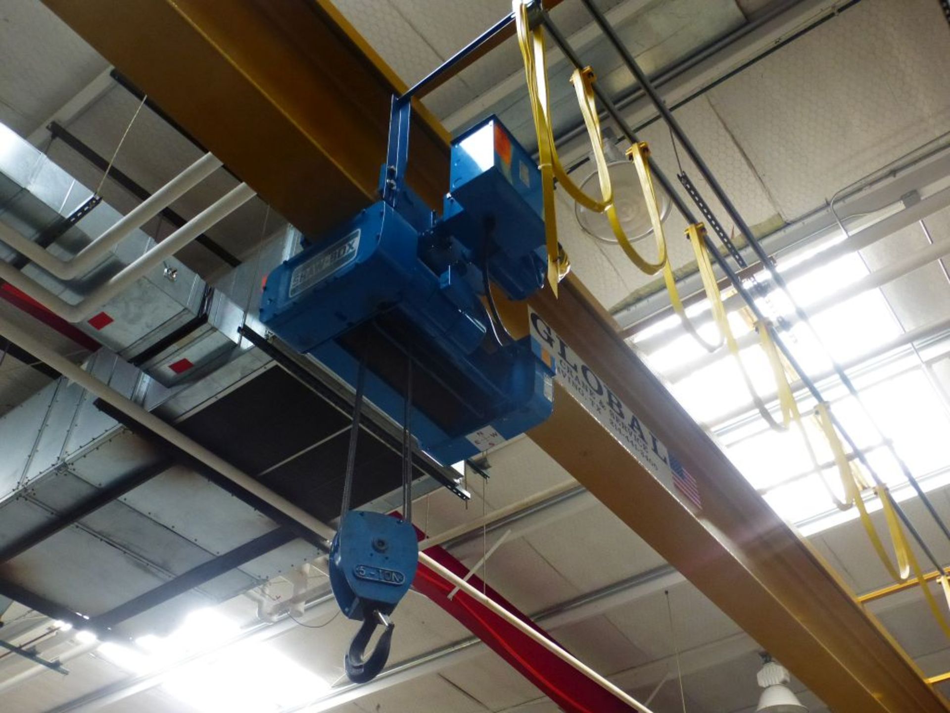 Global Crane and Service 5 Ton Crane w/Wireless Controller | Serial No. M1243-2; Load Bar Span: 58'; - Image 7 of 13
