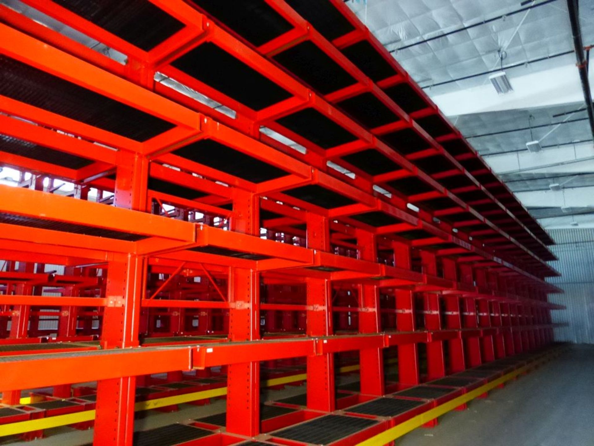 Unarco Cantilever Racking 5,000 Arm Load Limit | 23' Tall x 89" Base; 20-Uprights; (240) Arms, 3' - Image 3 of 7