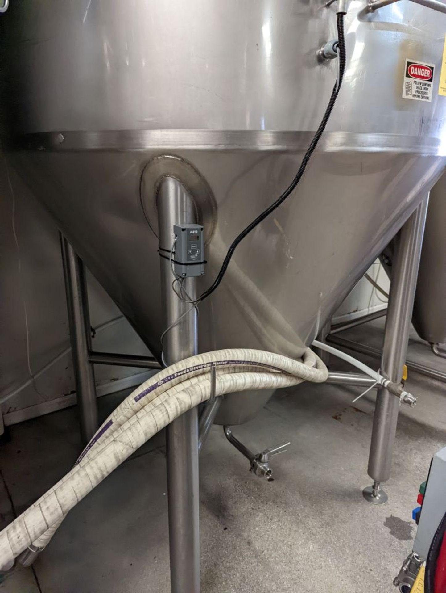 25BBL Jacketed Connical Fermenter Tank with Fittings & Glycol Valve | Includes Johnson A119 - Image 3 of 5