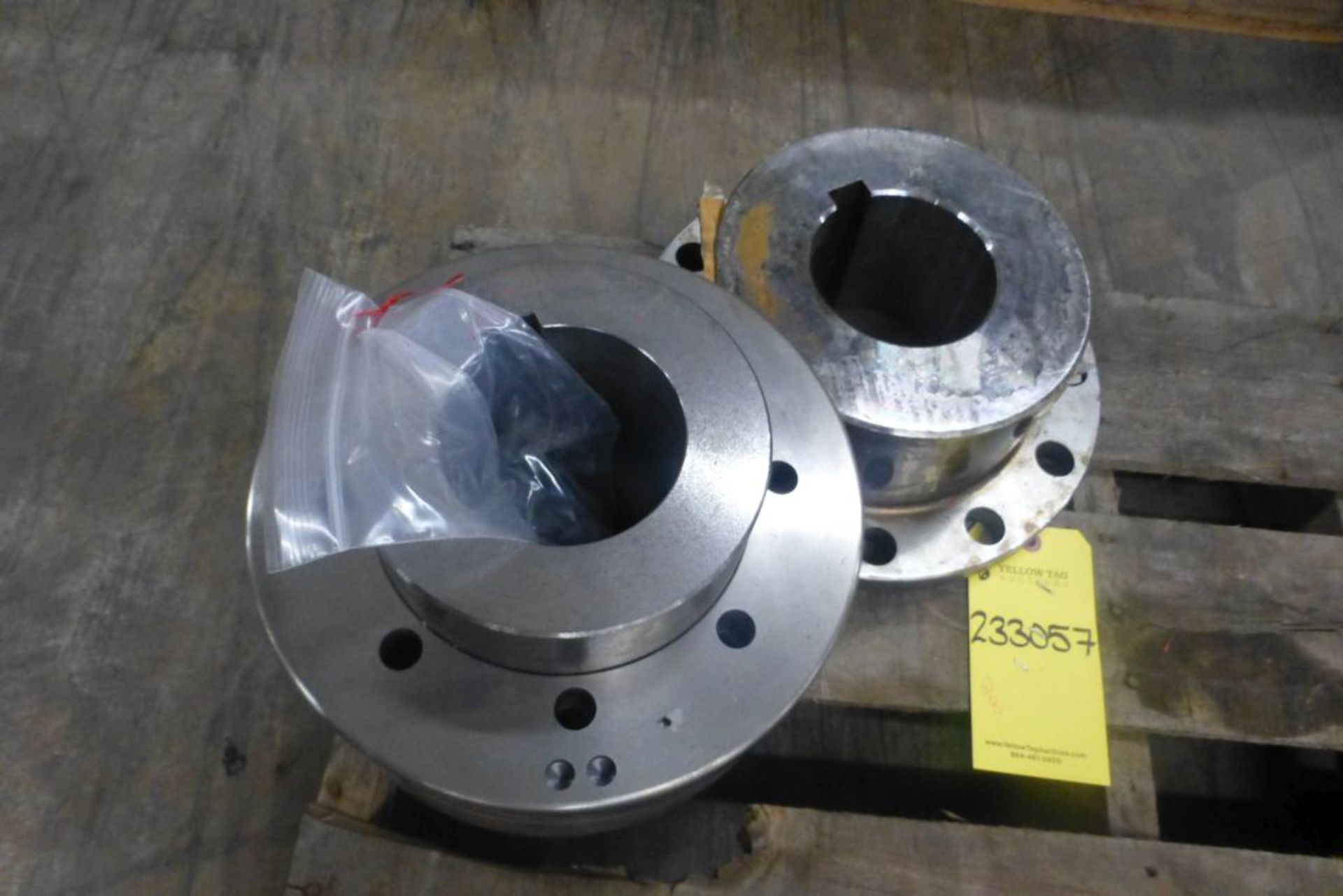 Lot of (1) Coupling and (1) Shaft | Flender N-Eupex Elastic Coupling; Hub Shaft w/1" Bore, 4.375/4.