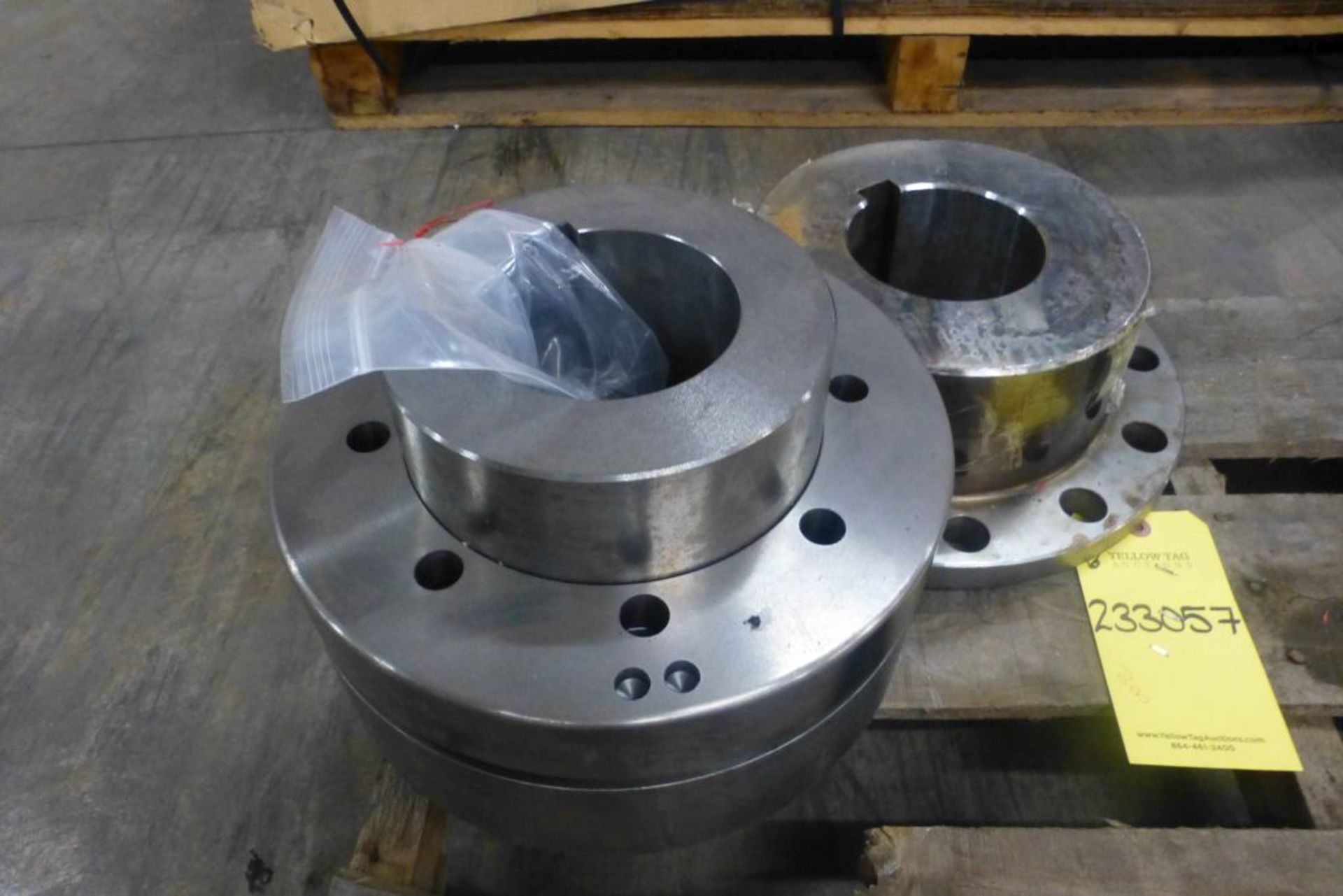 Lot of (1) Coupling and (1) Shaft | Flender N-Eupex Elastic Coupling; Hub Shaft w/1" Bore, 4.375/4. - Image 2 of 7