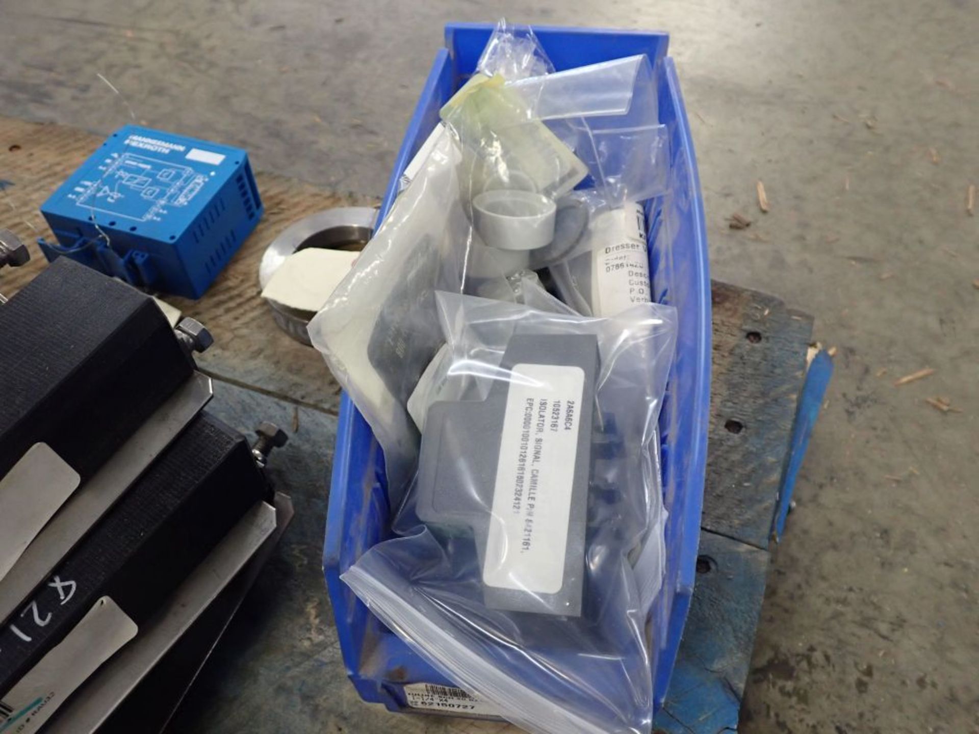 Lot of Assorted Components | Includes: Inductive Sensor, Item No. 015943; Bellow Assembly, Part - Image 8 of 20