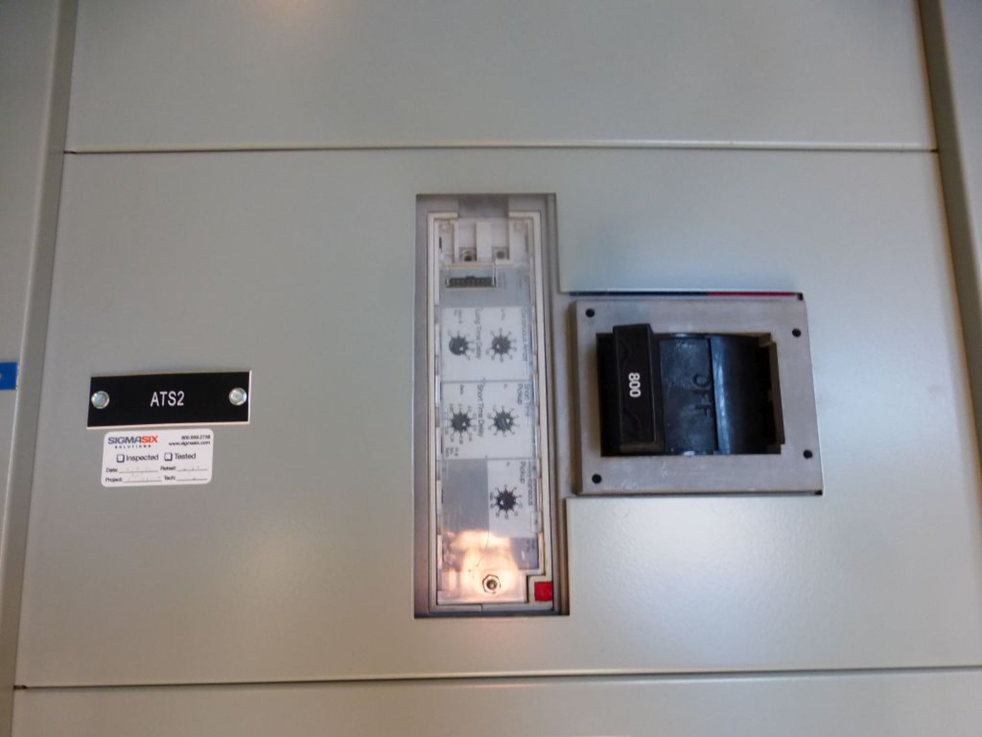 Siemens Switchgear - 4000A Main Lugs Only with 2-Sections of Distribution | Lot Loading Fee: $ - Image 28 of 31