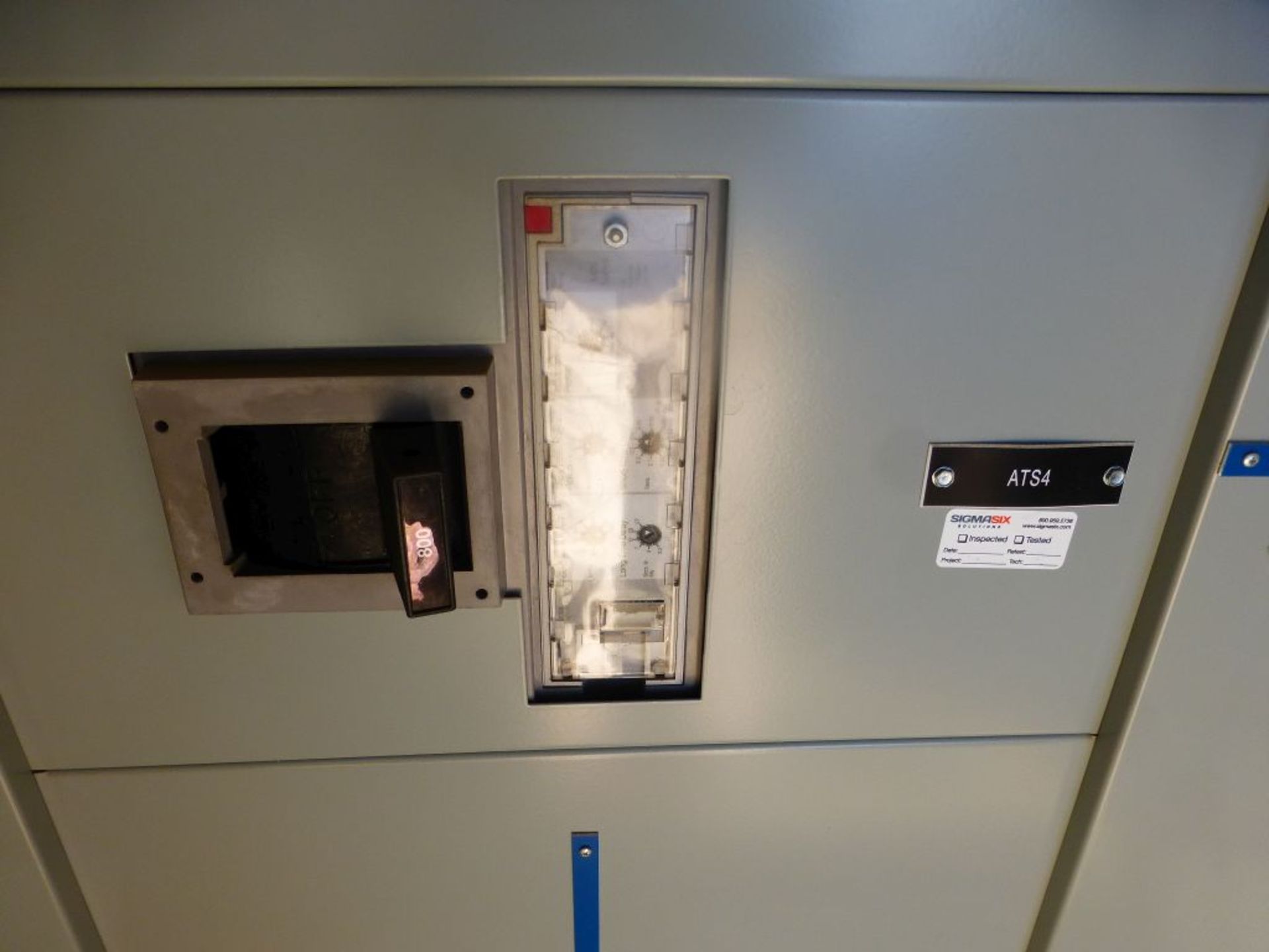 Siemens Switchgear - 4000A Main Lugs Only with 2-Sections of Distribution | Lot Loading Fee: $ - Image 31 of 31
