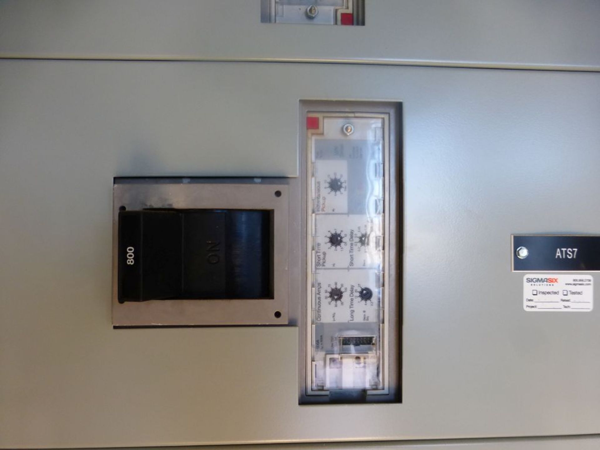 Siemens Switchgear - 4000A Main Lugs Only with 2-Sections of Distribution | Lot Loading Fee: $ - Image 29 of 31