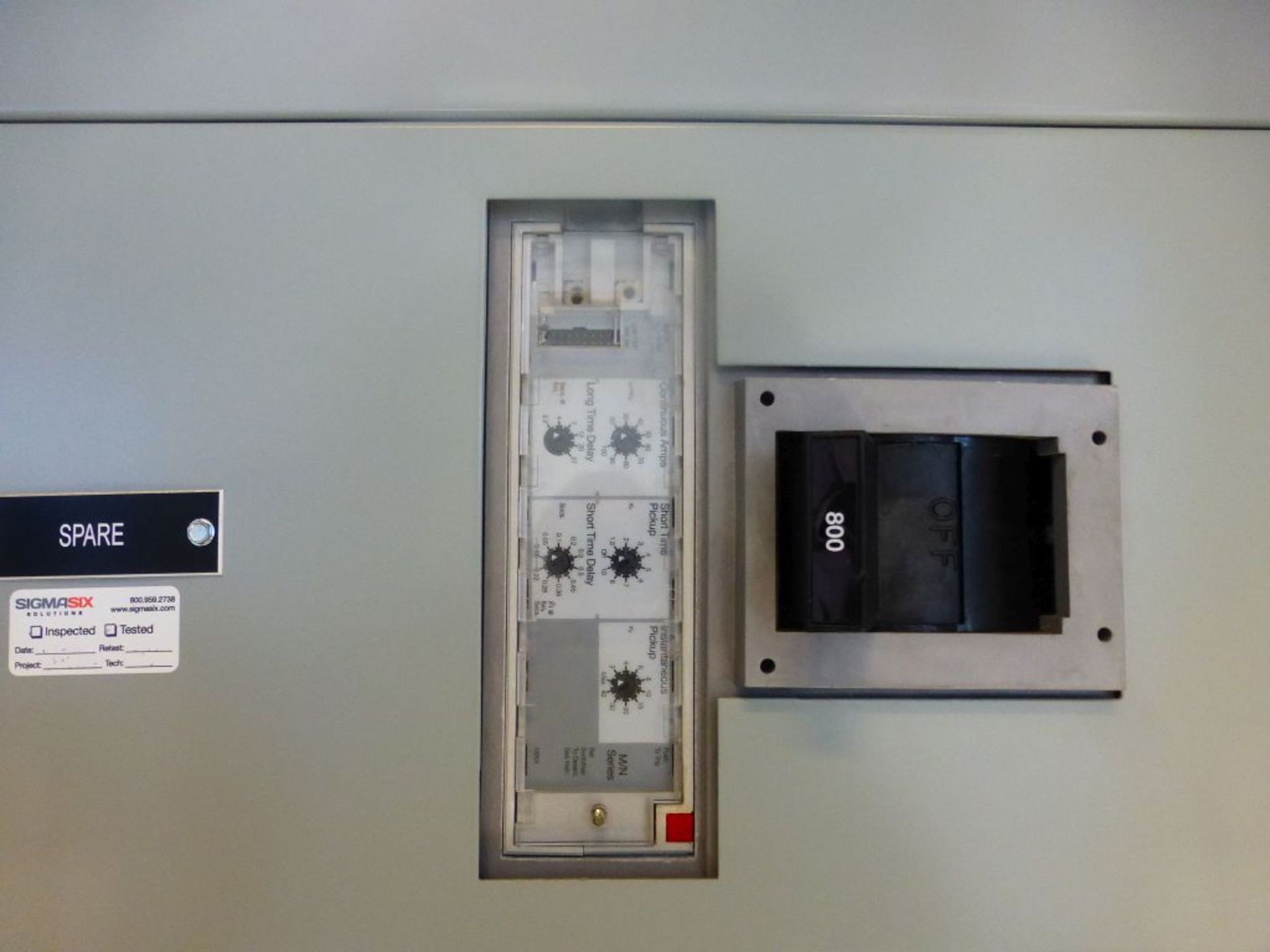 Siemens Switchgear - 4000A Main Lugs Only with 2-Sections of Distribution | Lot Loading Fee: $ - Image 21 of 31