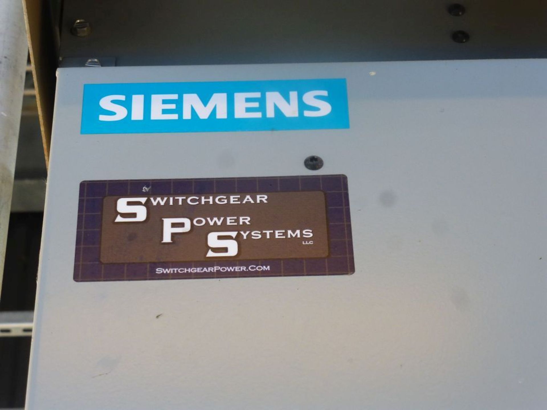 Siemens Switchgear - 4000A Main Lugs Only with 2-Sections of Distribution | Lot Loading Fee: $ - Image 4 of 31