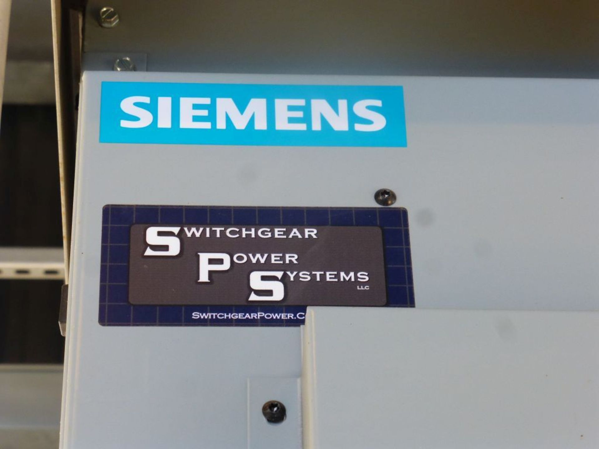Siemens Switchgear - 4000A Breaker Suitable for Service Entrance | Lot Loading Fee: $500 | Main - Image 5 of 43
