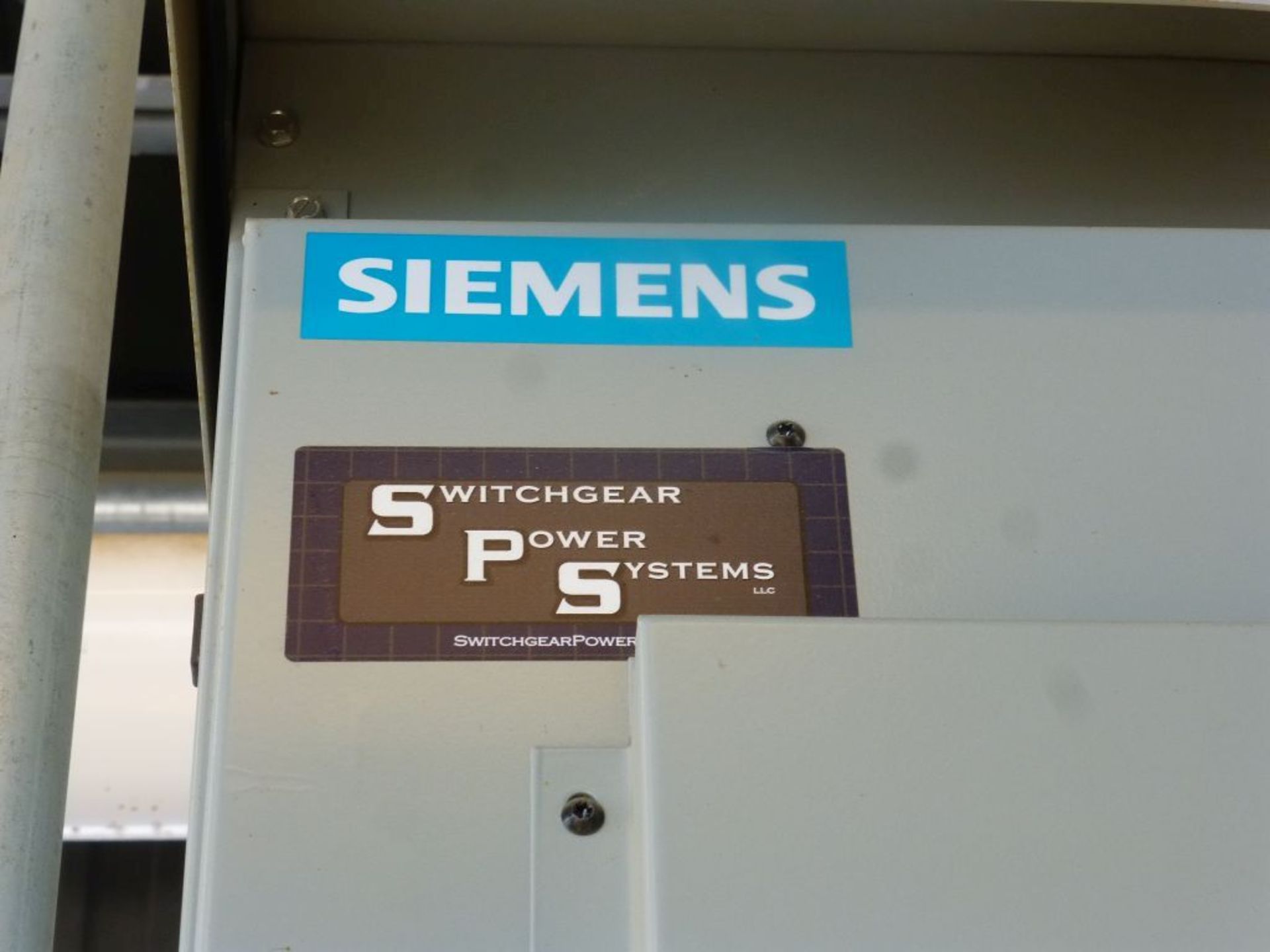 Siemens Switchgear - 4000A Breaker Suitable for Service Entrance | Lot Loading Fee: $500 | Main - Image 4 of 42