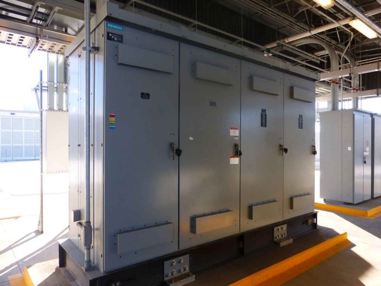 Data Center Electrical: Switchgear, Motor Control Center, Transformers & Electrical Components