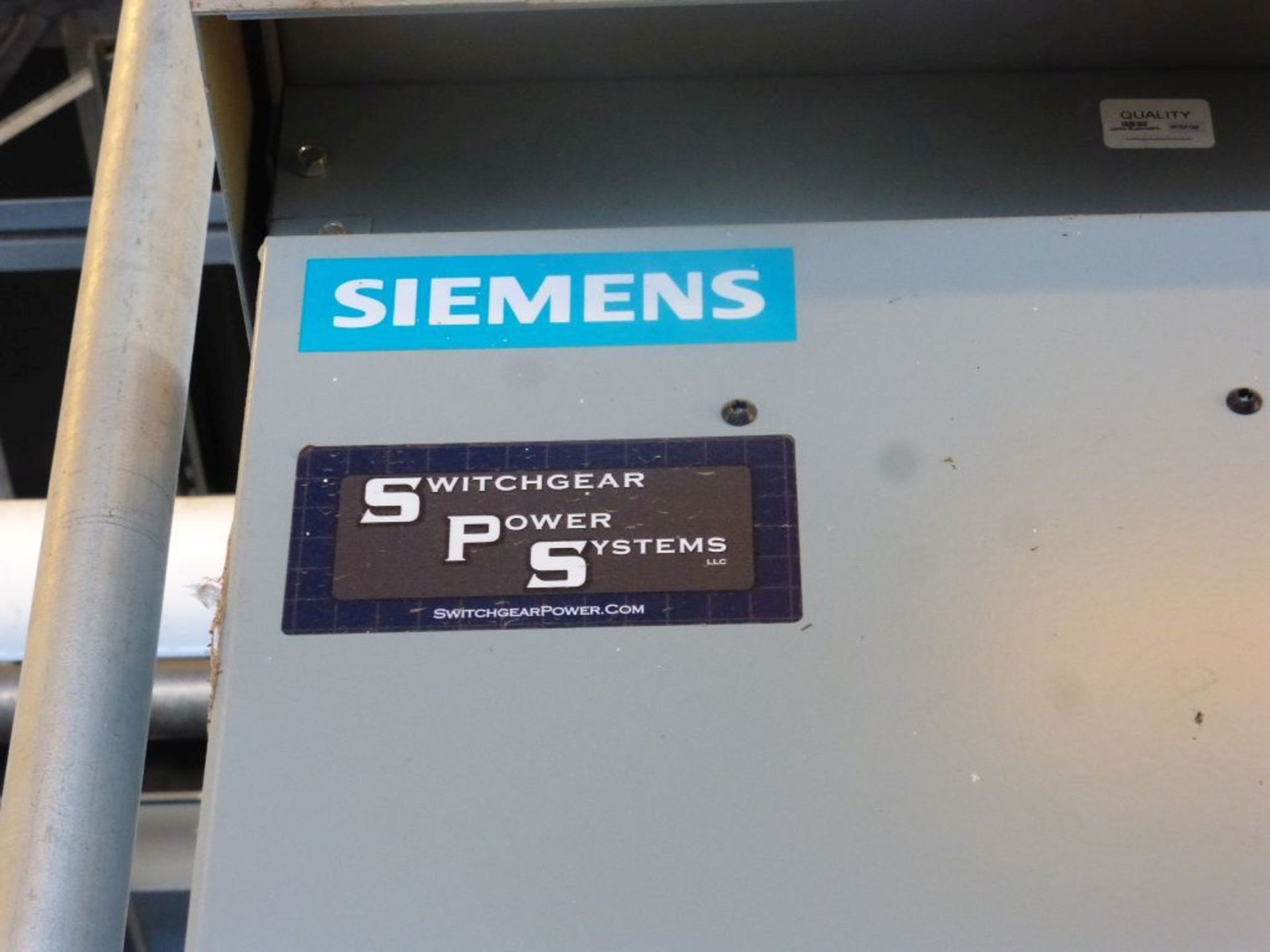 Siemens Switchgear - 4000A Main Lugs Only with 2-Sections of Distribution | Lot Loading Fee: $ - Image 4 of 31