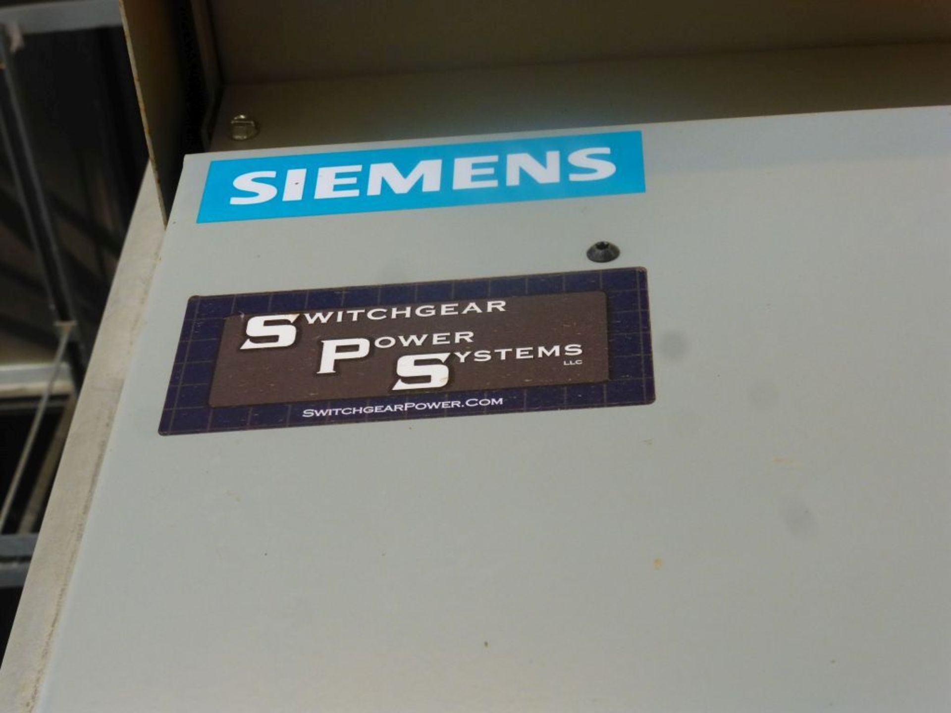Siemens Switchgear - 4000A Main Lugs Only with 2-Sections of Distribution | Lot Loading Fee: $ - Image 4 of 31