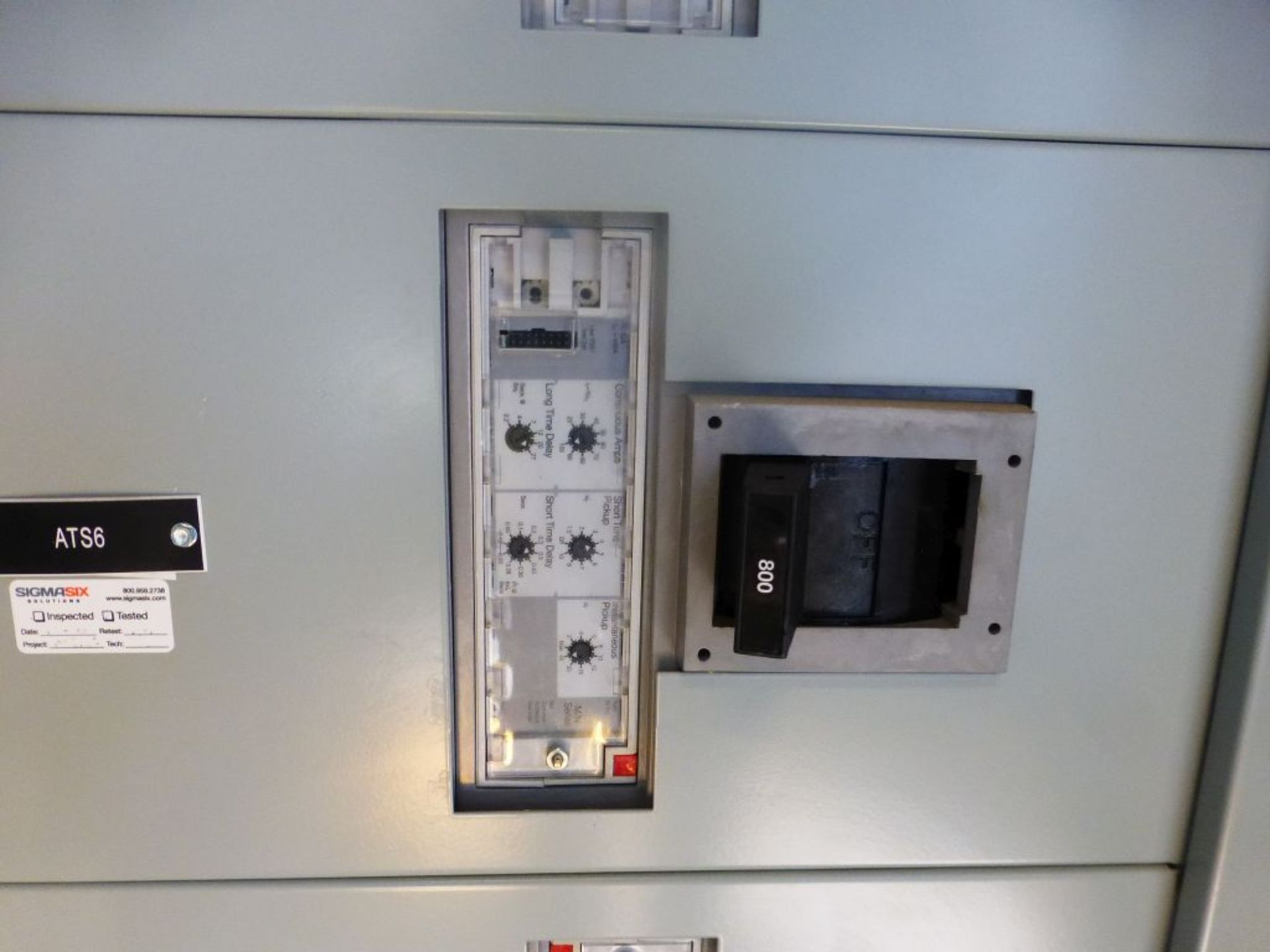Siemens Switchgear - 4000A Main Lugs Only with 2-Sections of Distribution | Lot Loading Fee: $ - Image 23 of 31