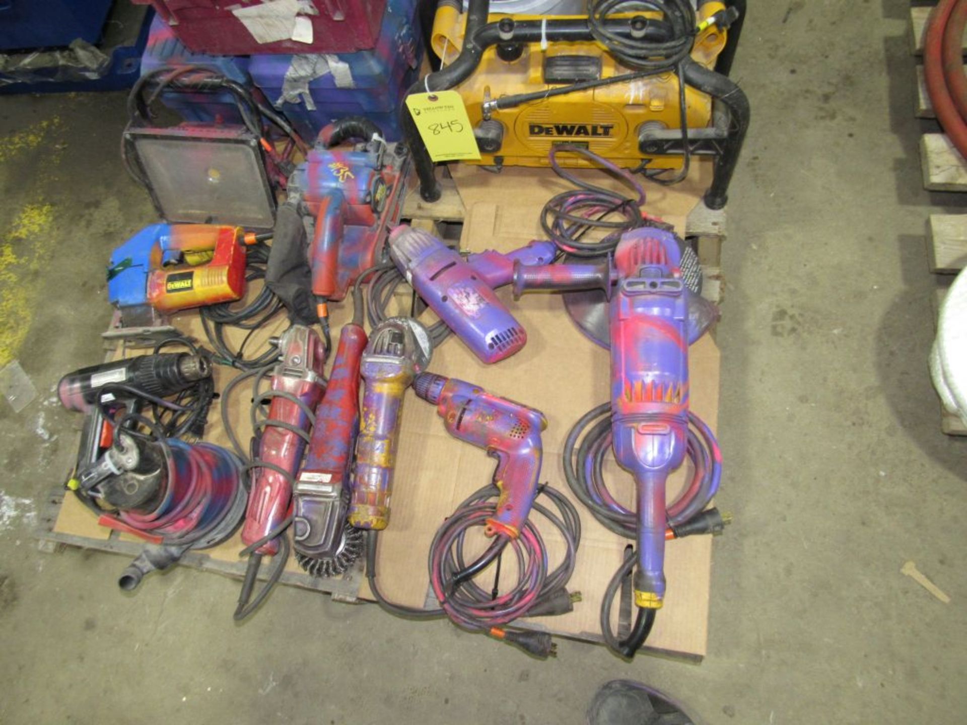 Lot of Assorted Electric Power Tools|Includes: Sump Pump; Impact; Jig Saw; Sander; Drill; (4) - Image 2 of 3