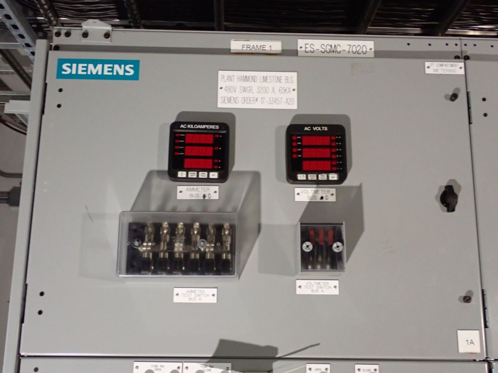 Siemens 3200 Amp 480V Switchgear | Lot Loading Fee: $5000 | (6) Verticals; Siemens Cubicle Bus - Image 3 of 36