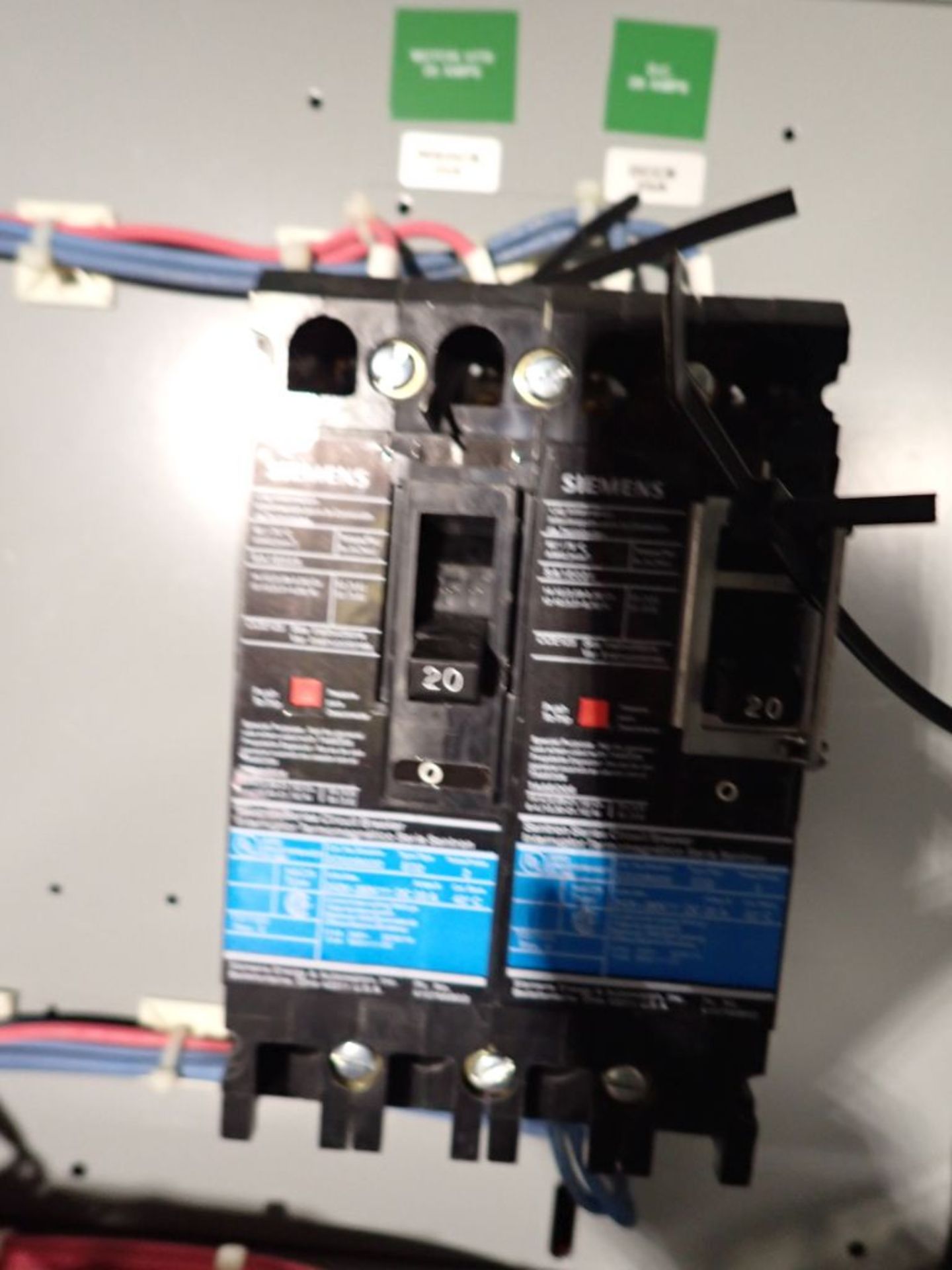 Siemens Medium Voltage MCC | Lot Loading Fee: $3000 | (6) Verticals - 4160V 3000 Amp; 500 HP - Image 8 of 31