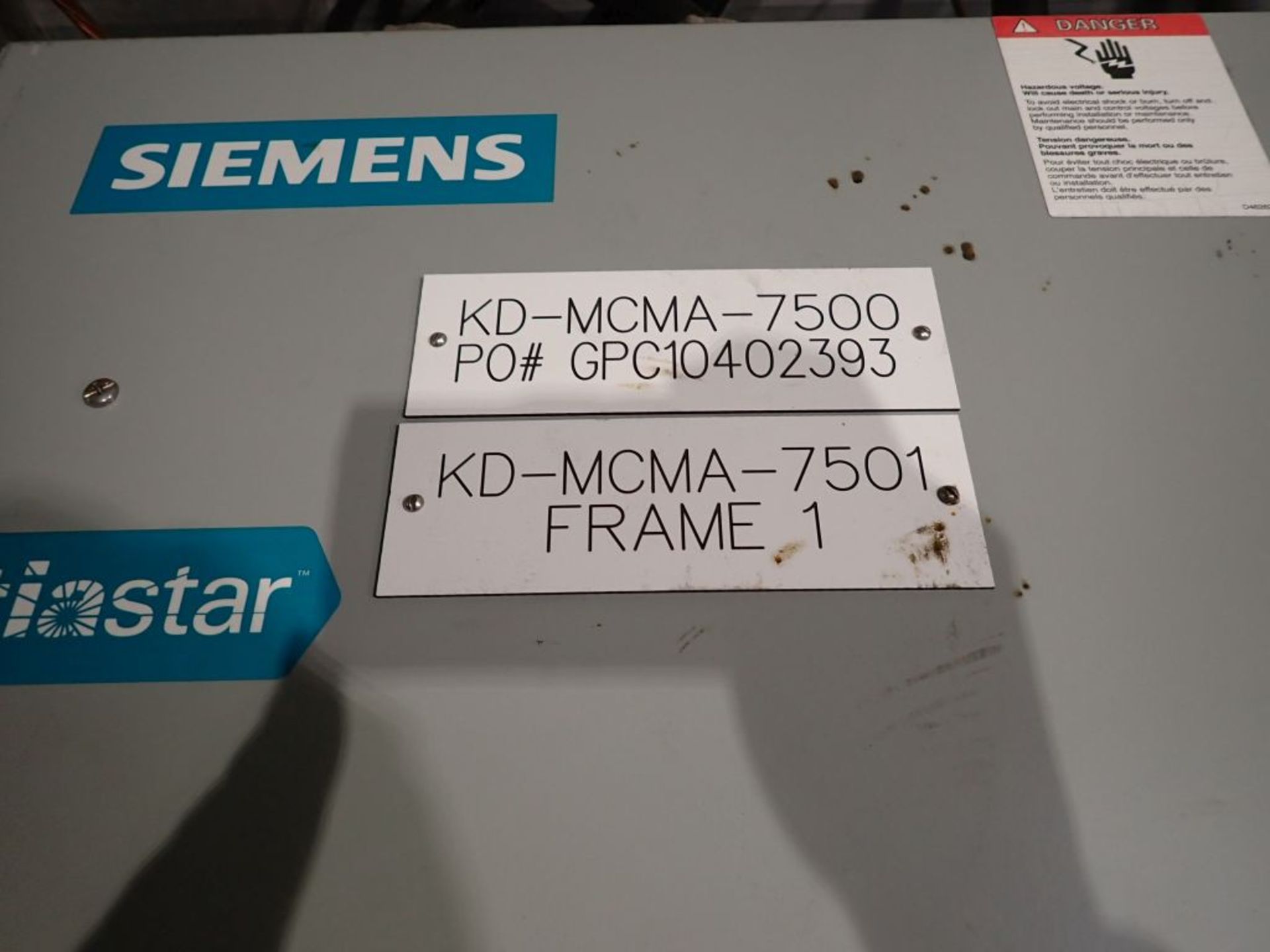Siemens Tiastar MCC | Lot Loading Fee: $600 | (7) Verticals; Buckets: (1) 30 Amp; (1) 70 Amp; (2) - Image 3 of 89