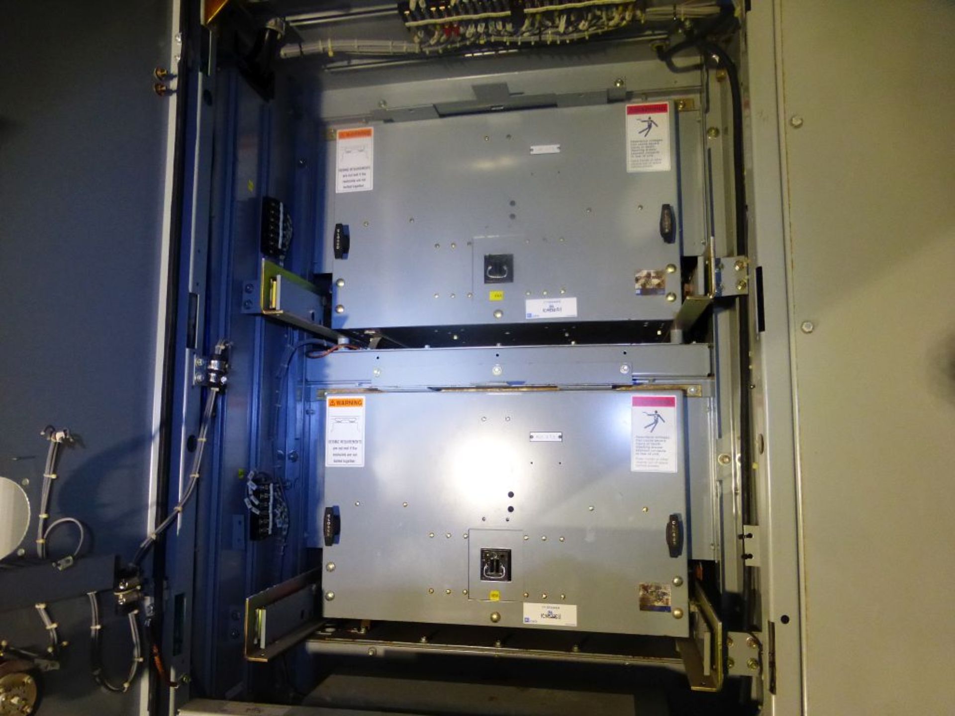 Eaton Cutler Hammer Vacclad-W Metal-Clad Switchgear | Rigging Fee: $300 | 1200A; 15KV; 3-Sections; - Image 14 of 16