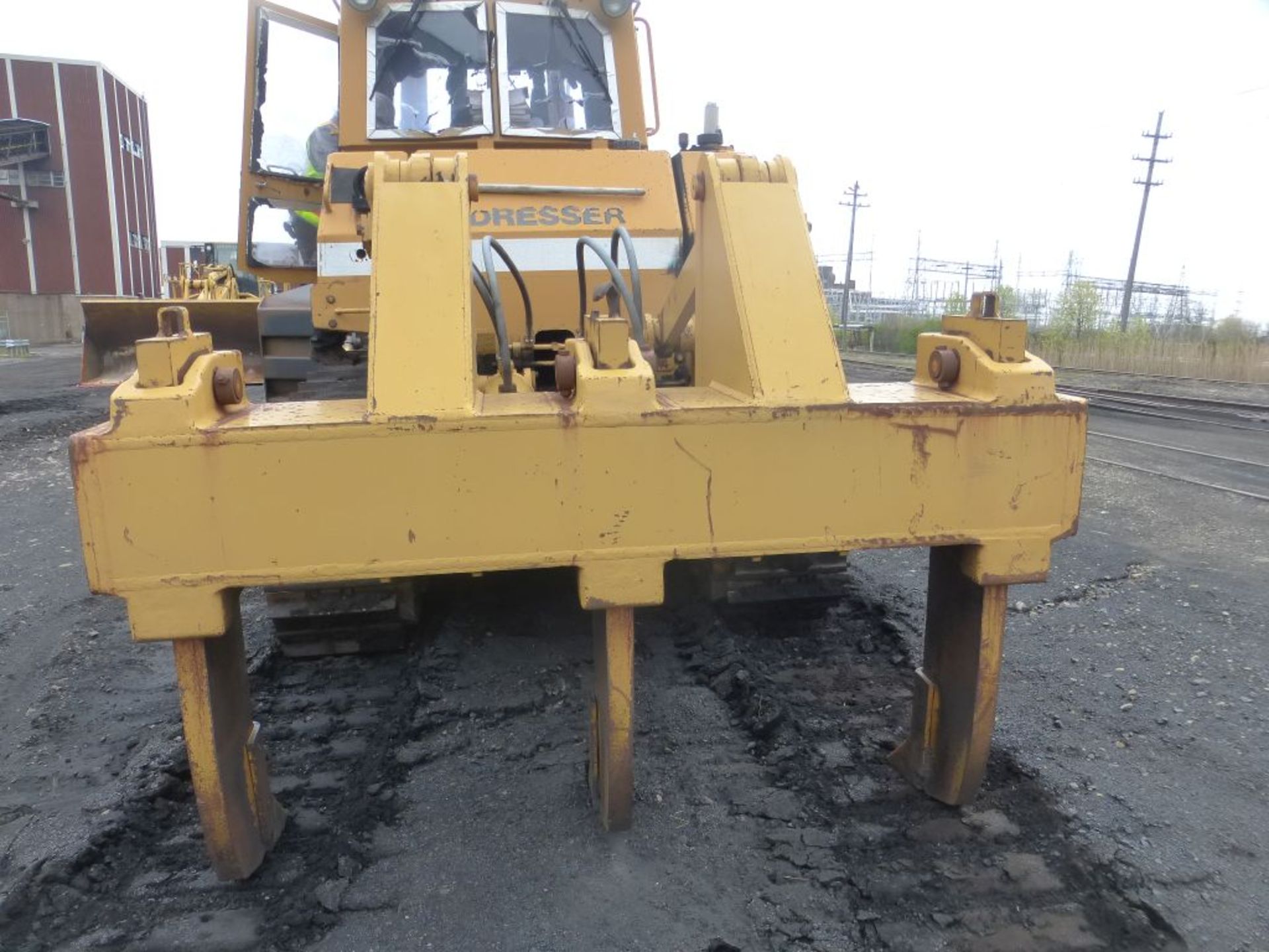 Komatsu Dresser TD25G Dozer | Serial No. 78696; 17' Blade; Enclosed Cab; 20,832 Hours; Manual - Image 8 of 20