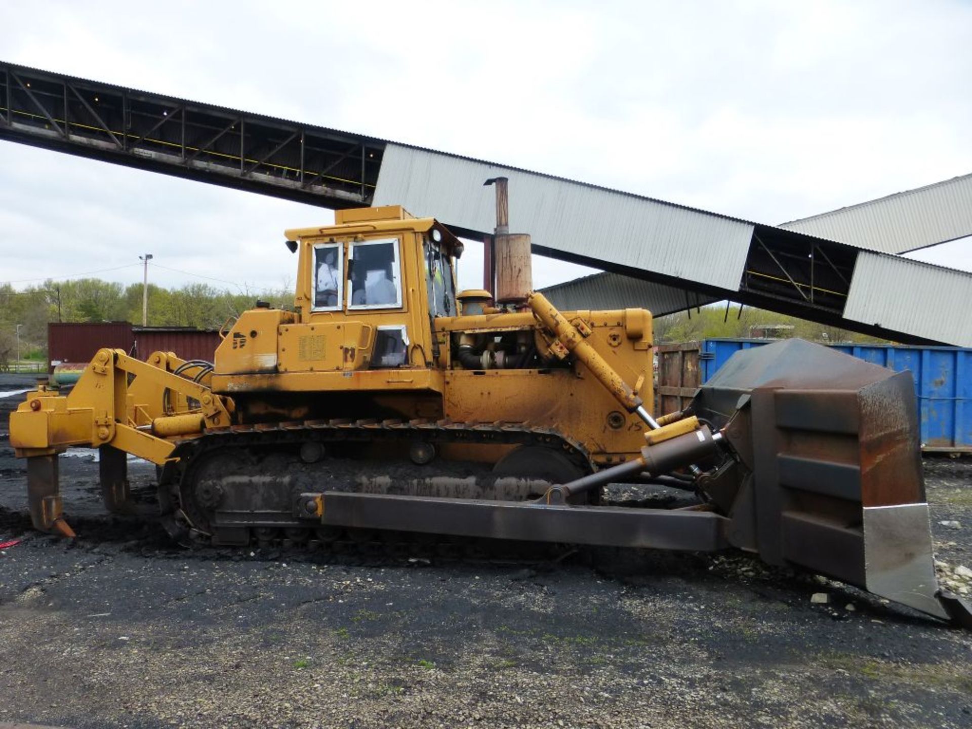 Komatsu Dresser TD25G Dozer | Serial No. 78696; 17' Blade; Enclosed Cab; 20,832 Hours; Manual - Image 3 of 20