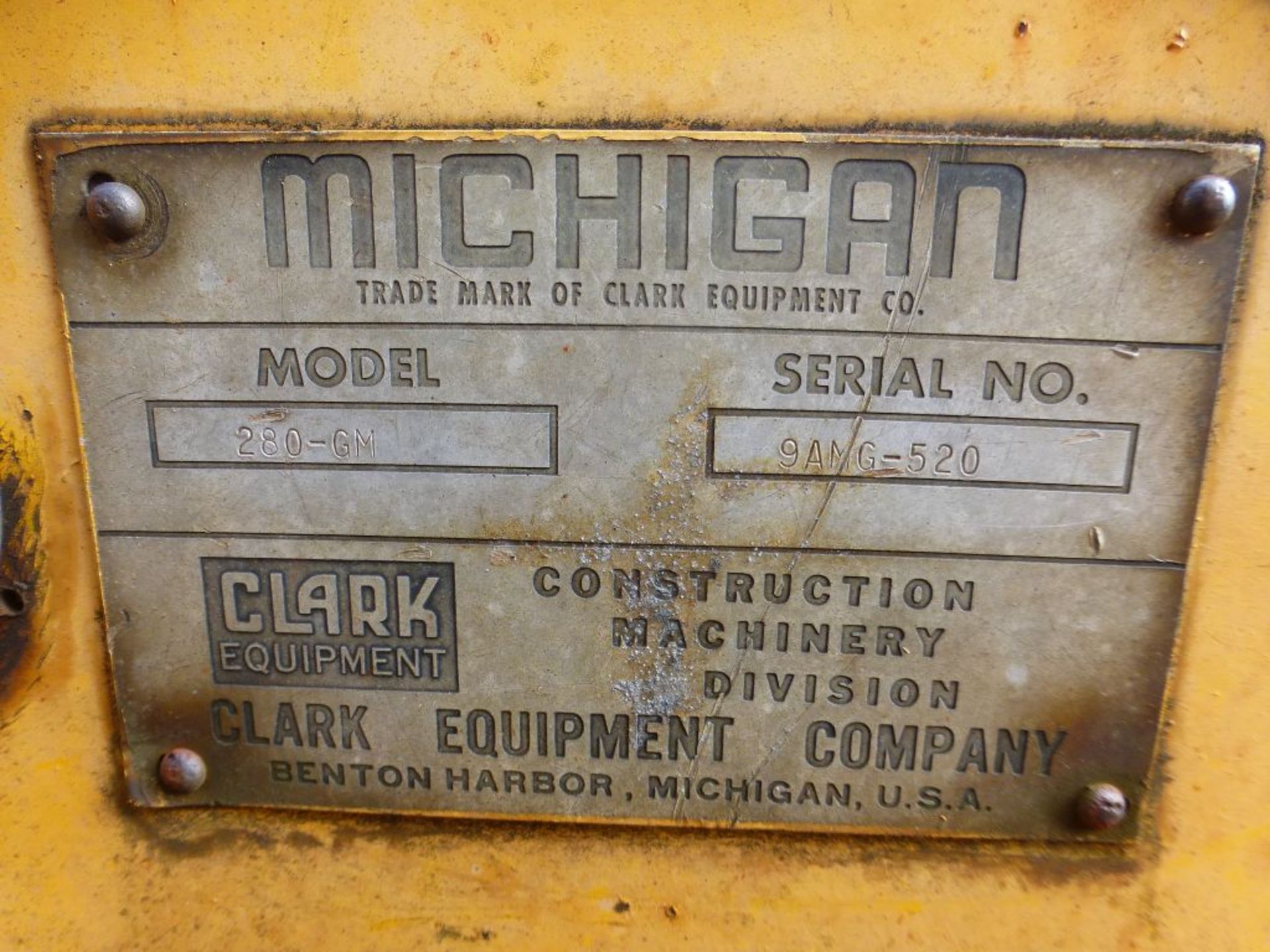 Clark 280-74078 Loader | Model No. 280-GM; Serial No. 9AMG-520; 1522 Hours; 16' Blade; Manual - Image 21 of 23