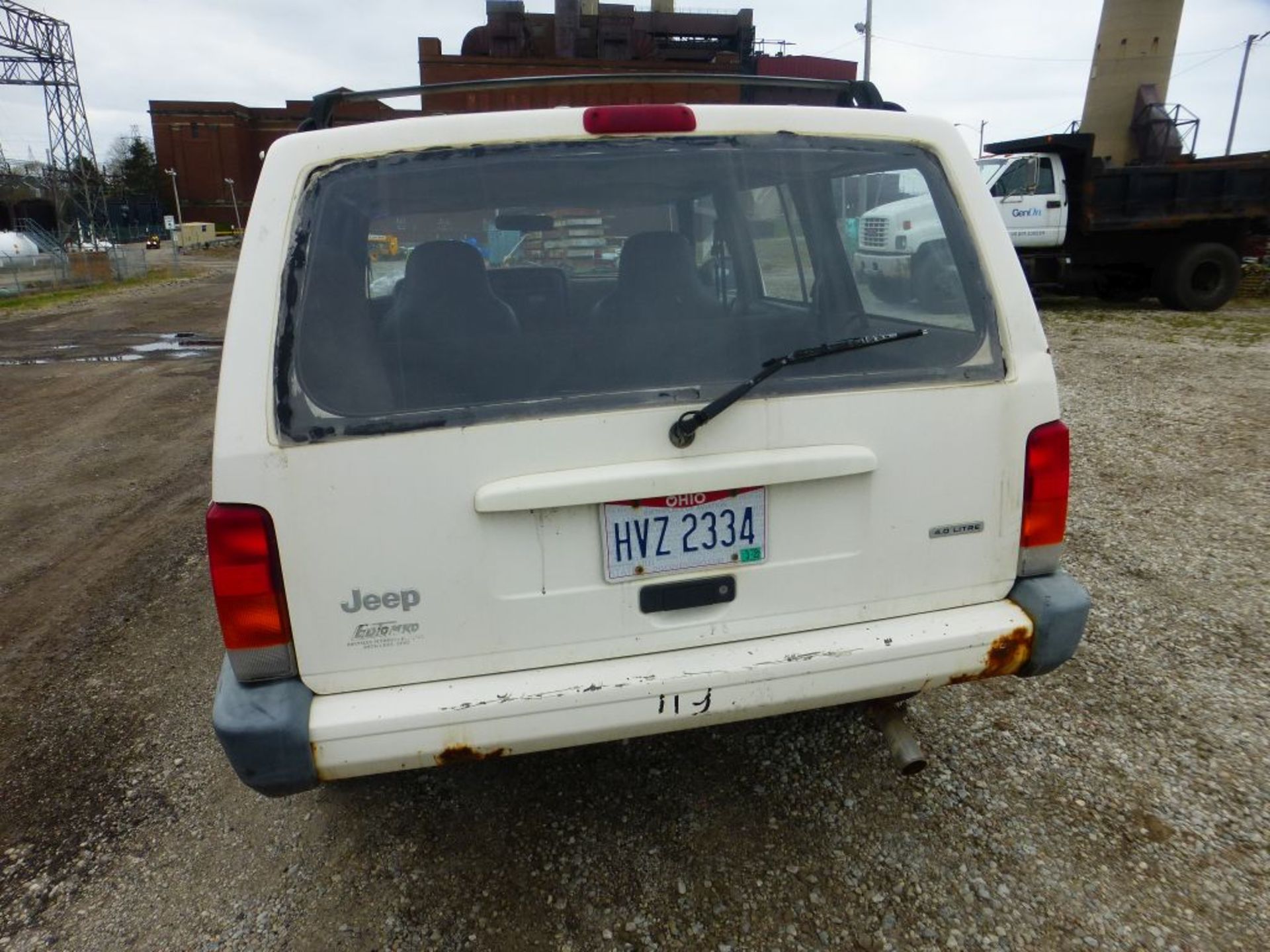 2000 Jeep Cherokee Sport | Vin No. 1J4FF48S4YL180819; 66,272 Miles; 4-WD; 6-Cyl 4.0L; Titled, Non- - Image 4 of 16