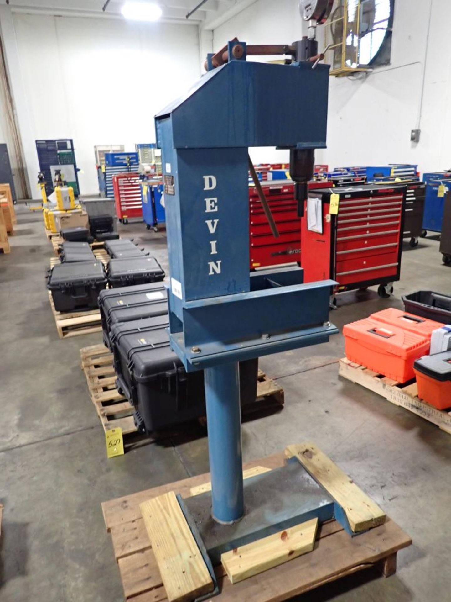 Devin LP500 Hydraulic Arbor Press | Tag: 241526 | Limited Forklift Assistance Available - $10.00 Lot