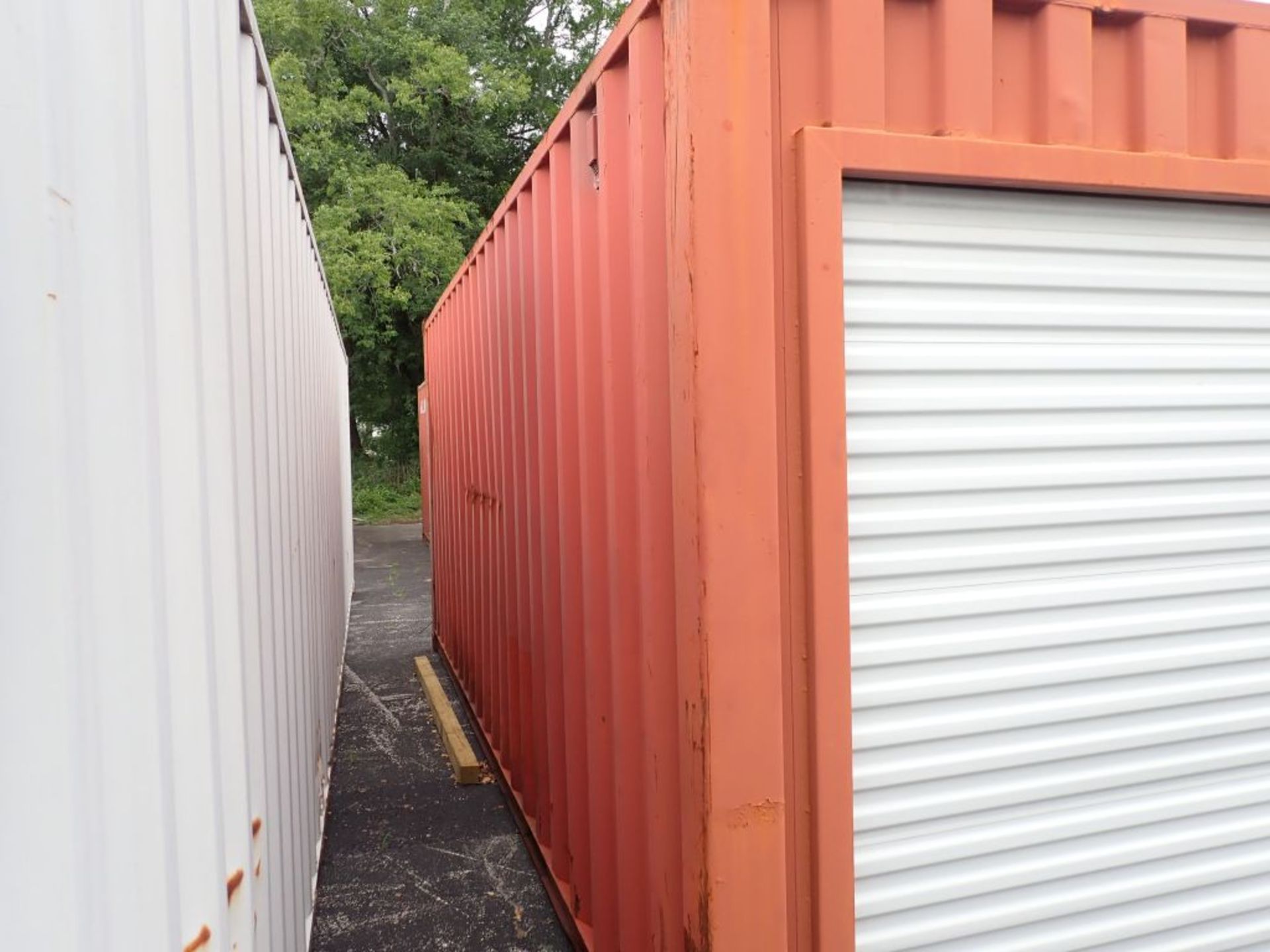 20' Shipping Container w/Rollup Door | Tag: 241693 - Image 3 of 4