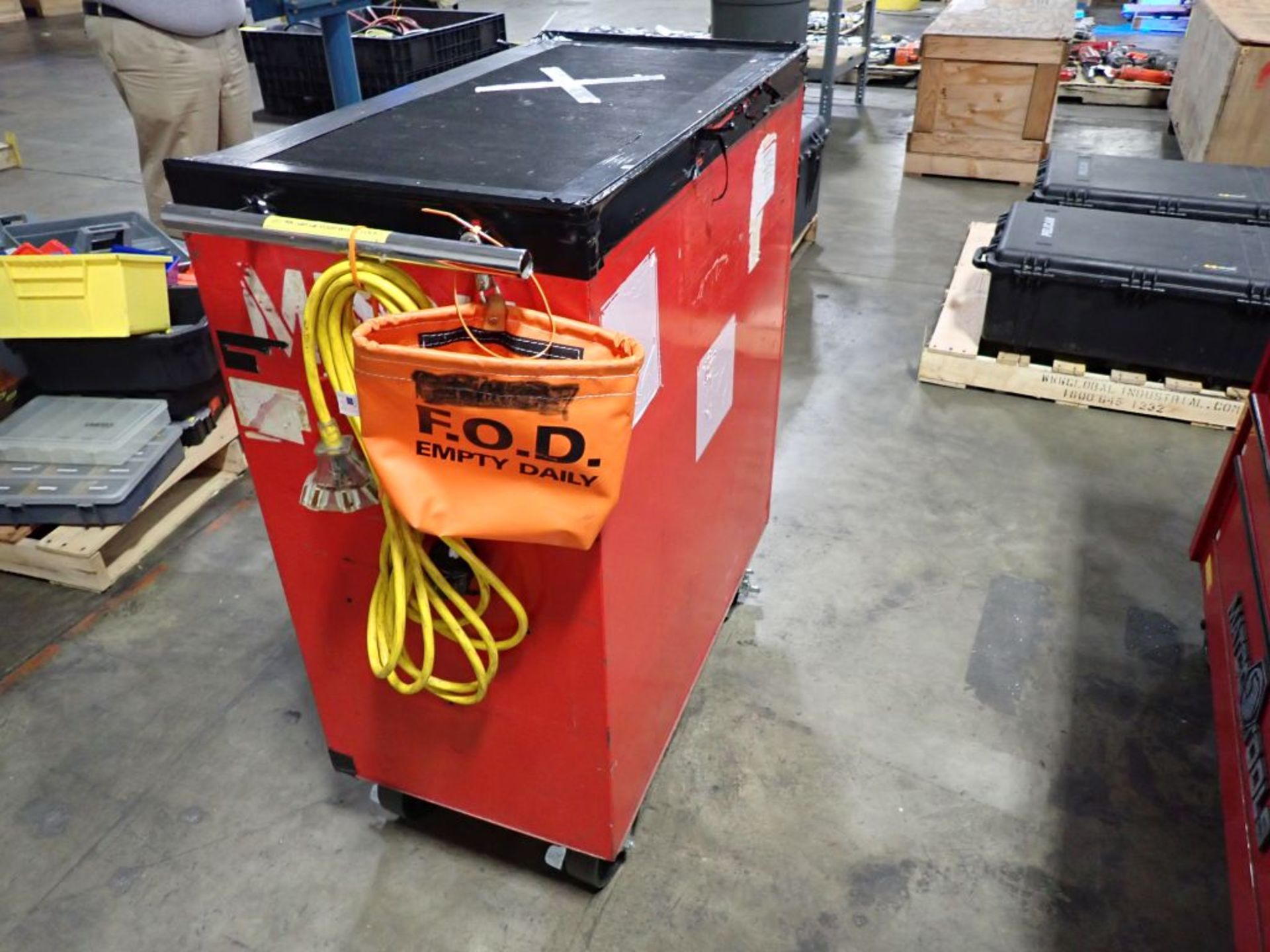 Rolling Toolbox w/Tools | Tag: 241536 | Limited Forklift Assistance Available - $10.00 Lot Loading - Image 2 of 20