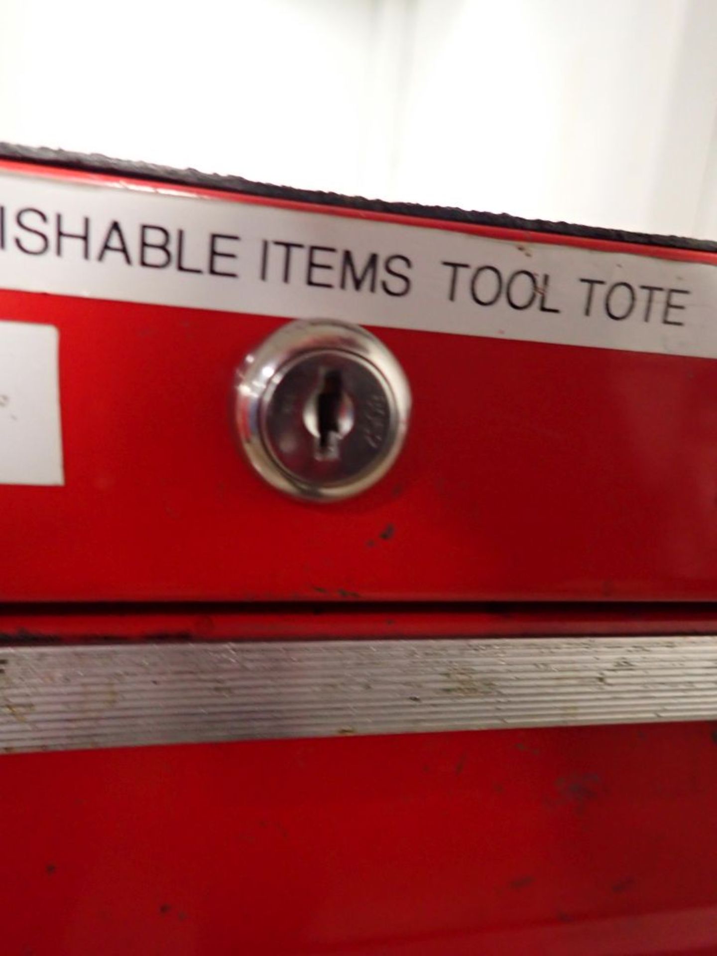 Rolling Toolbox w/Tools | Tag: 241548 | Limited Forklift Assistance Available - $10.00 Lot Loading - Image 4 of 4