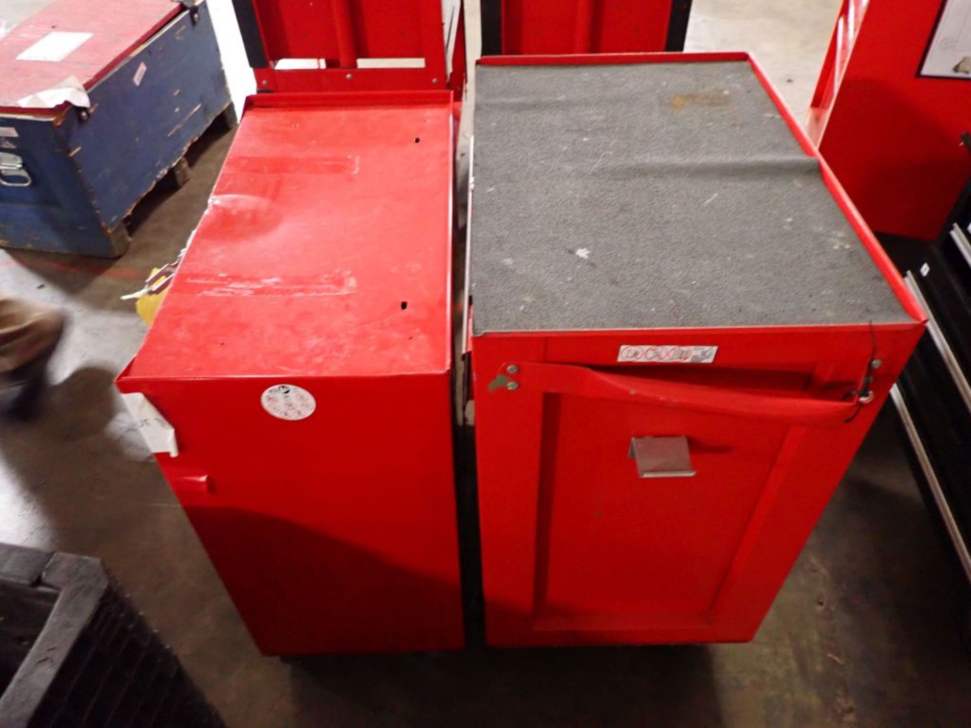 Lot of (2) Rolling Toolboxes | Tag: 241606 | Limited Forklift Assistance Available - $10.00 Lot - Image 6 of 6