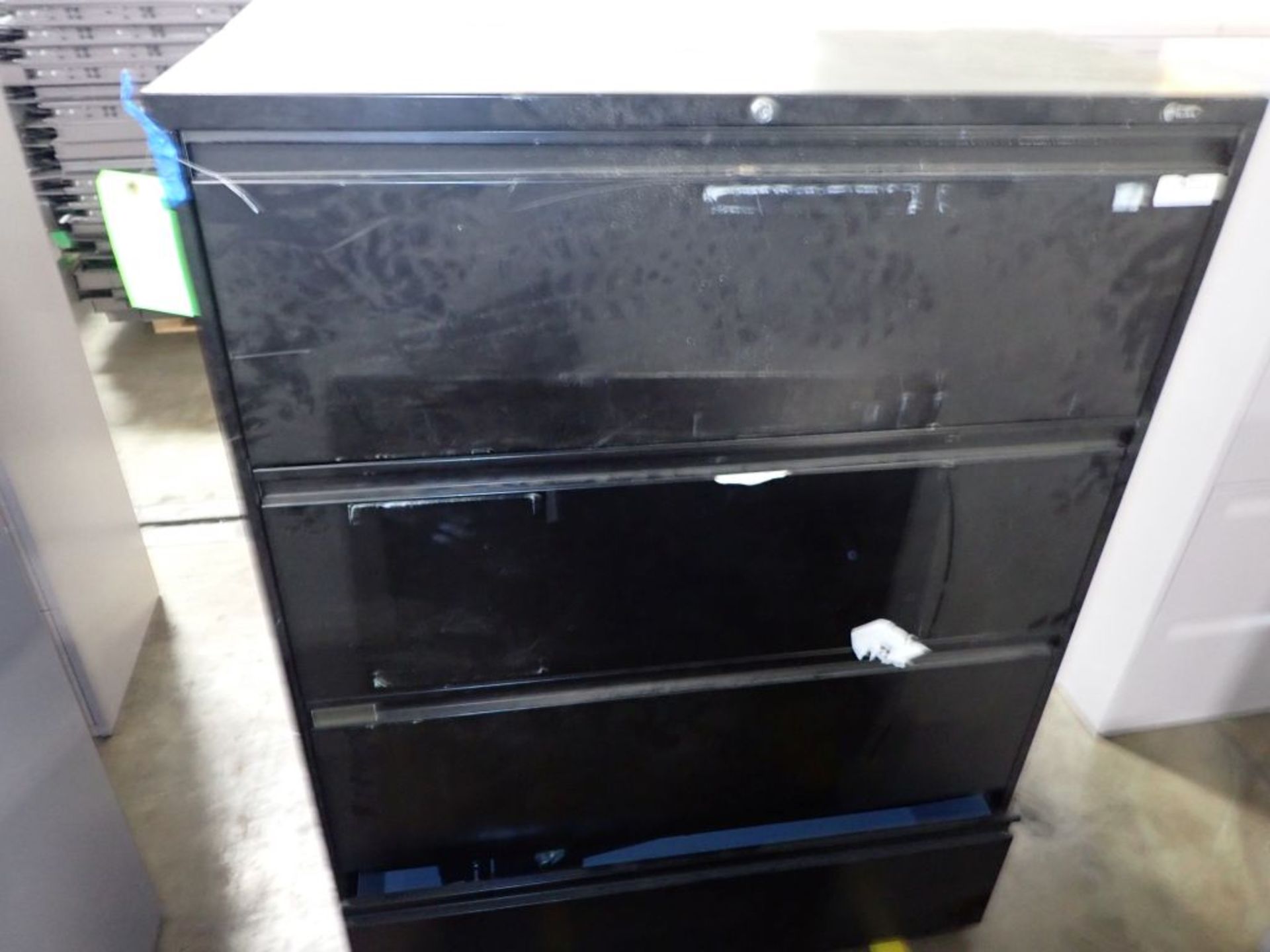 Lot of Cabinets and Shelves | Tag: 241670 | Limited Forklift Assistance Available - $10.00 Lot - Image 7 of 8