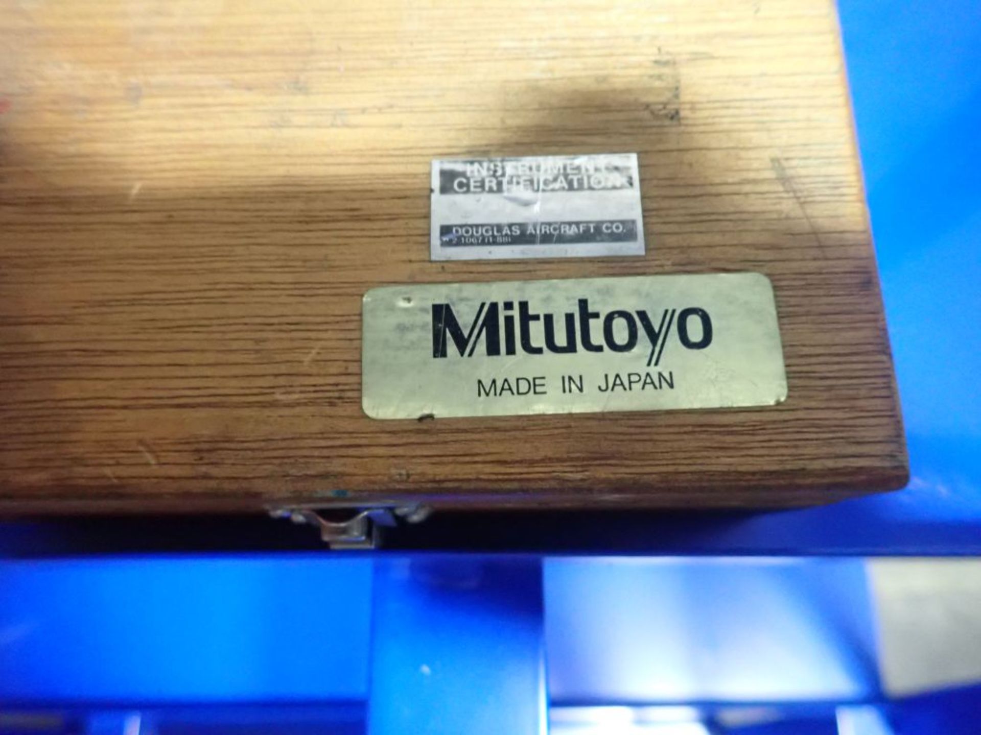 Mitutoyo Inside E-80 Micrometer | Tag: 241646 | Limited Forklift Assistance Available - $10.00 Lot - Image 5 of 6