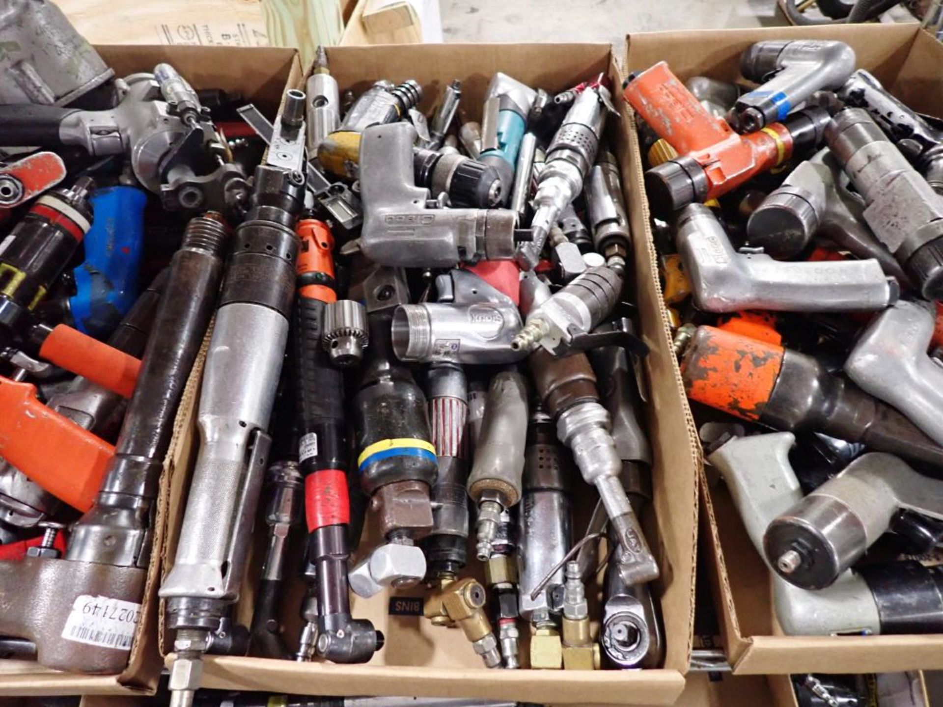 Lot of Pneumatic Tools | Tag: 241480 | Limited Forklift Assistance Available - $10.00 Lot Loading - Image 4 of 5