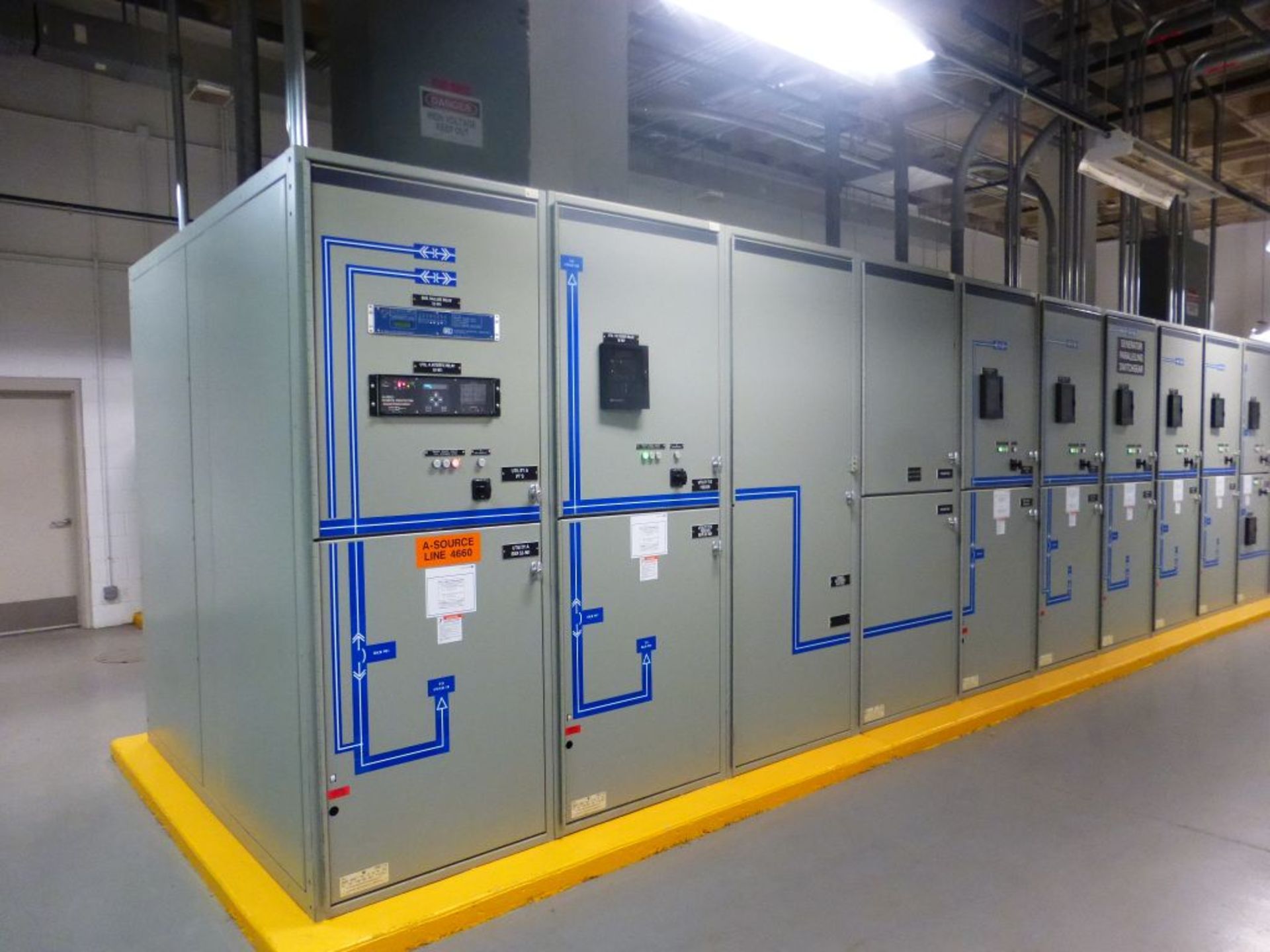 GE Powervac Switchgear | (14) Verticals; 4160V; 1200A; Includes: (12) GE Powervac 1200A Breakers, - Image 2 of 58