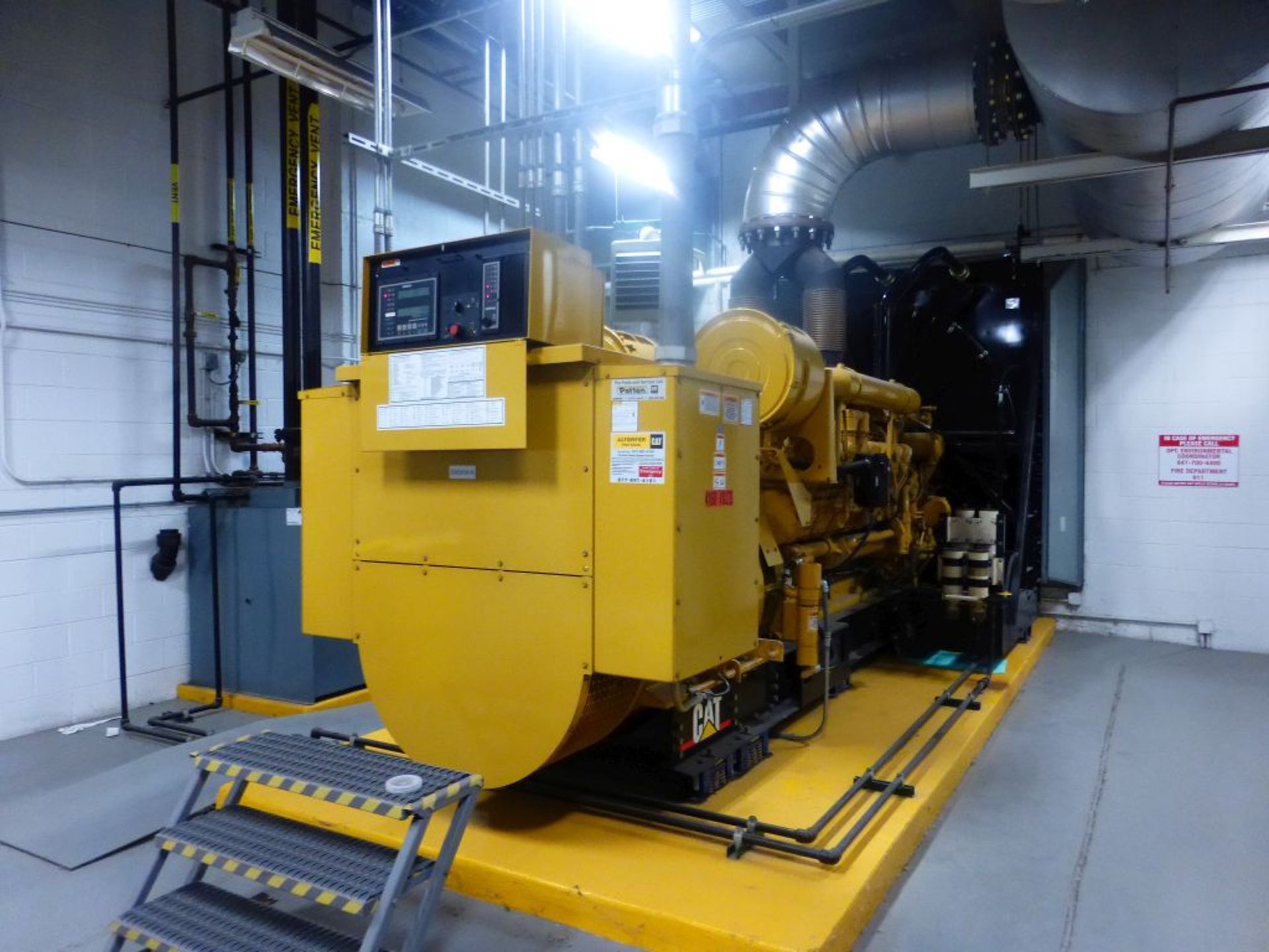 Caterpillar Diesel Generator | Part No. CAT00000AFDN00960; Model No. SR4B; 1825 KW; Prime; 4160V;