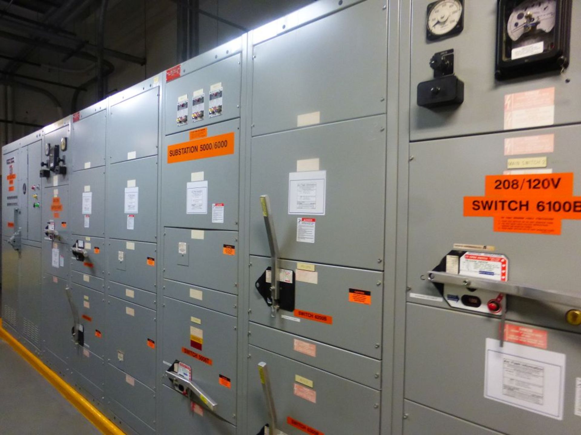 GE Switchgear Line | 1200A; 4160V; (2) 300 KVA Transformer; (3) 1200A Pringle Switches; (4) 800A - Image 3 of 36