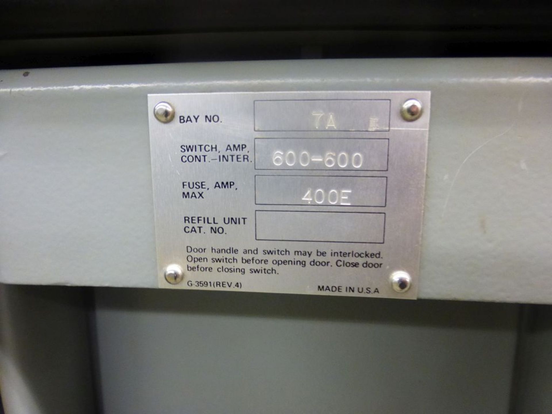 S&C Switchgear Line | (10) Verticals; (1) 1200A; (8) 600A; Tag: 241172; Lot Loading Fee: $400.00 - Image 3 of 7