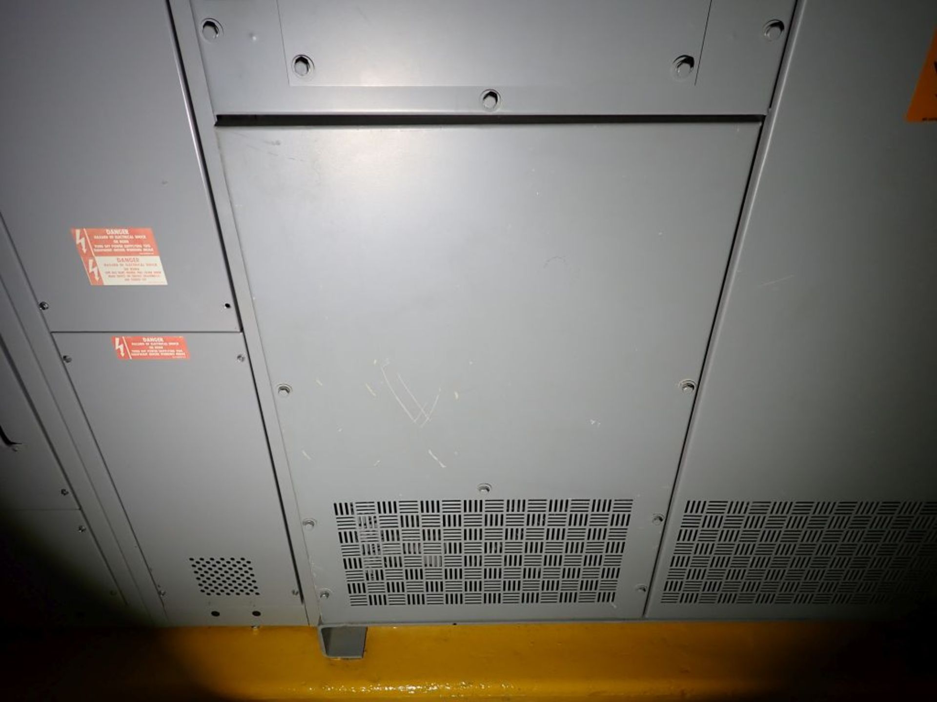 GE Transformer with Interrupter Switch | 1500/2000A KVA; 4160-480Y/277V; Includes: 600A Switch; Tag: - Image 8 of 18