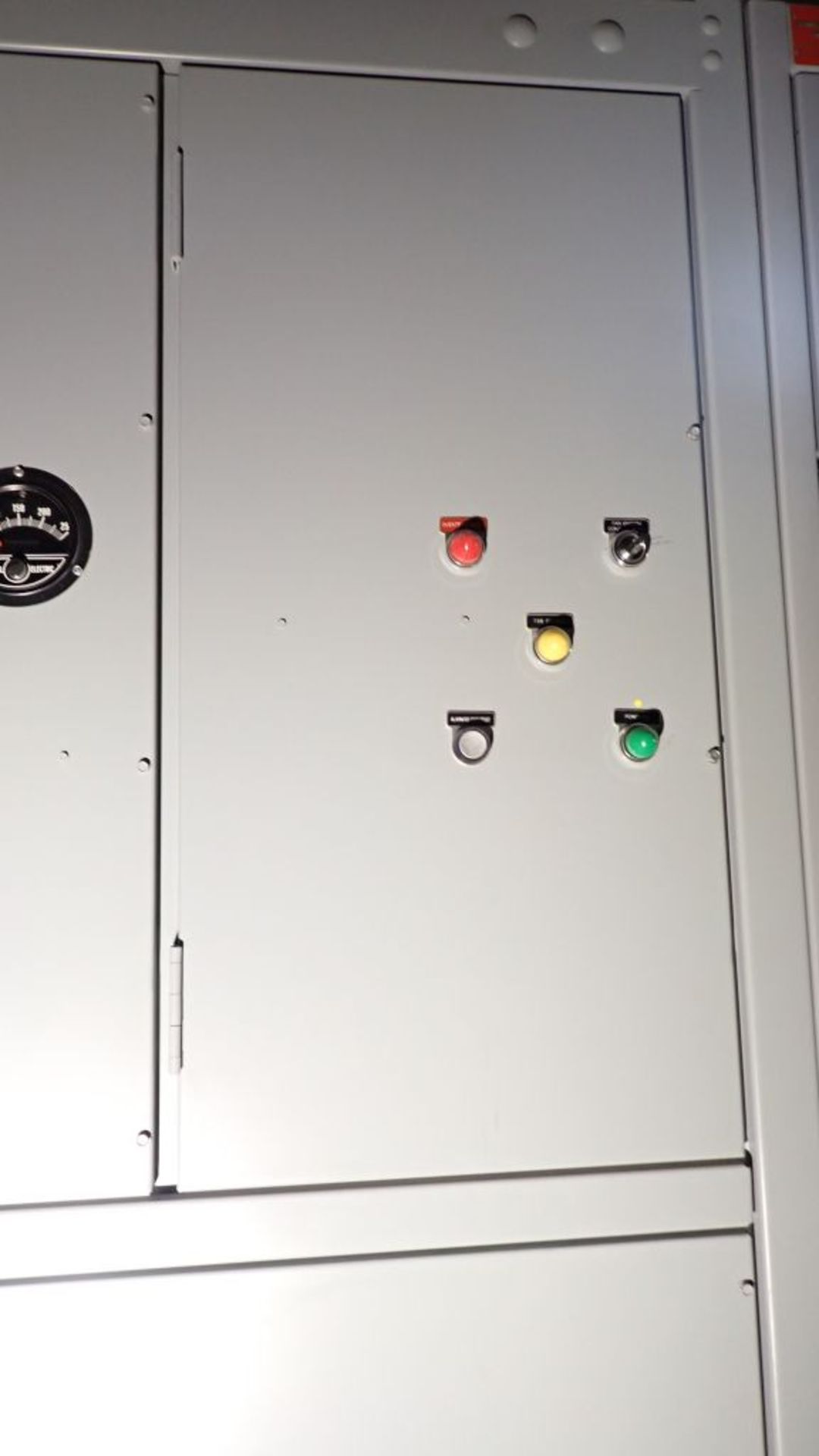 GE Switchgear Line | 1200A; 4160V; (2) 300 KVA Transformer; (3) 1200A Pringle Switches; (4) 800A - Image 7 of 36