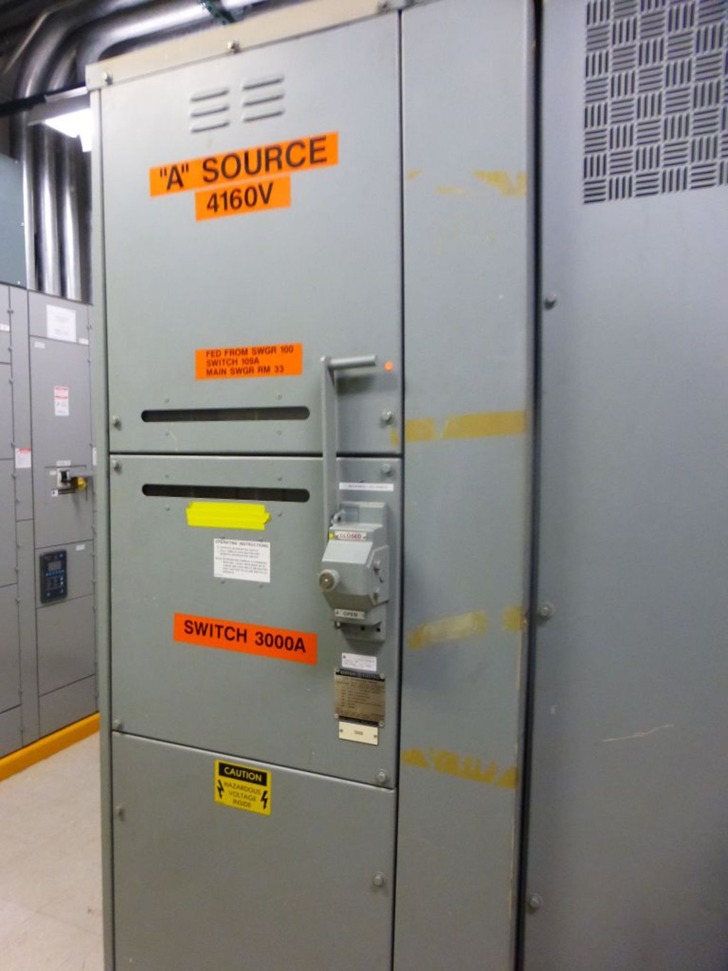 GE Transformer w/Interrupter Switch | 2000/2667 KVA; 4160 Primary Voltage; 480Y/277 Secondary - Image 2 of 11