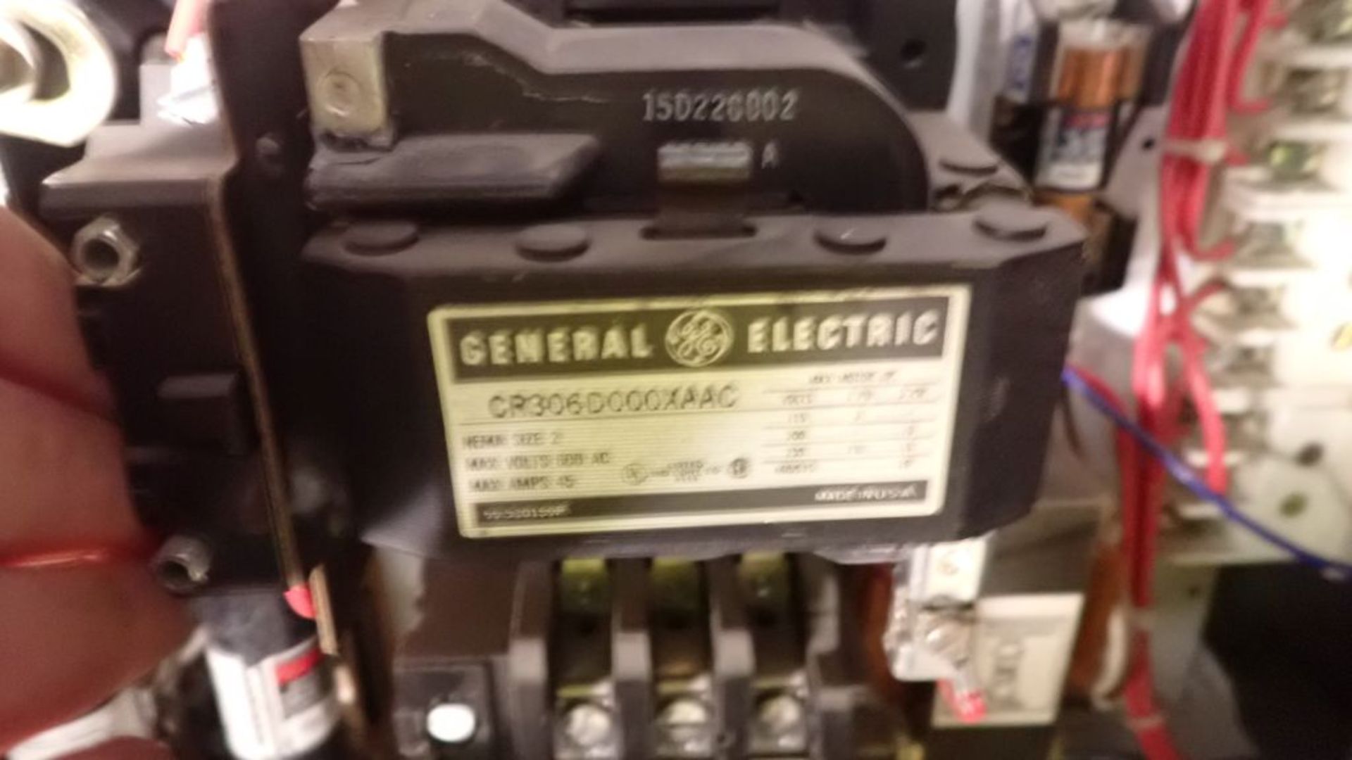 GE 8000 Line MCC | (4) Verticals; Includes: (3) Size 3 Starters; (6) Size 2 Starters; (2) Size 1 - Image 39 of 53