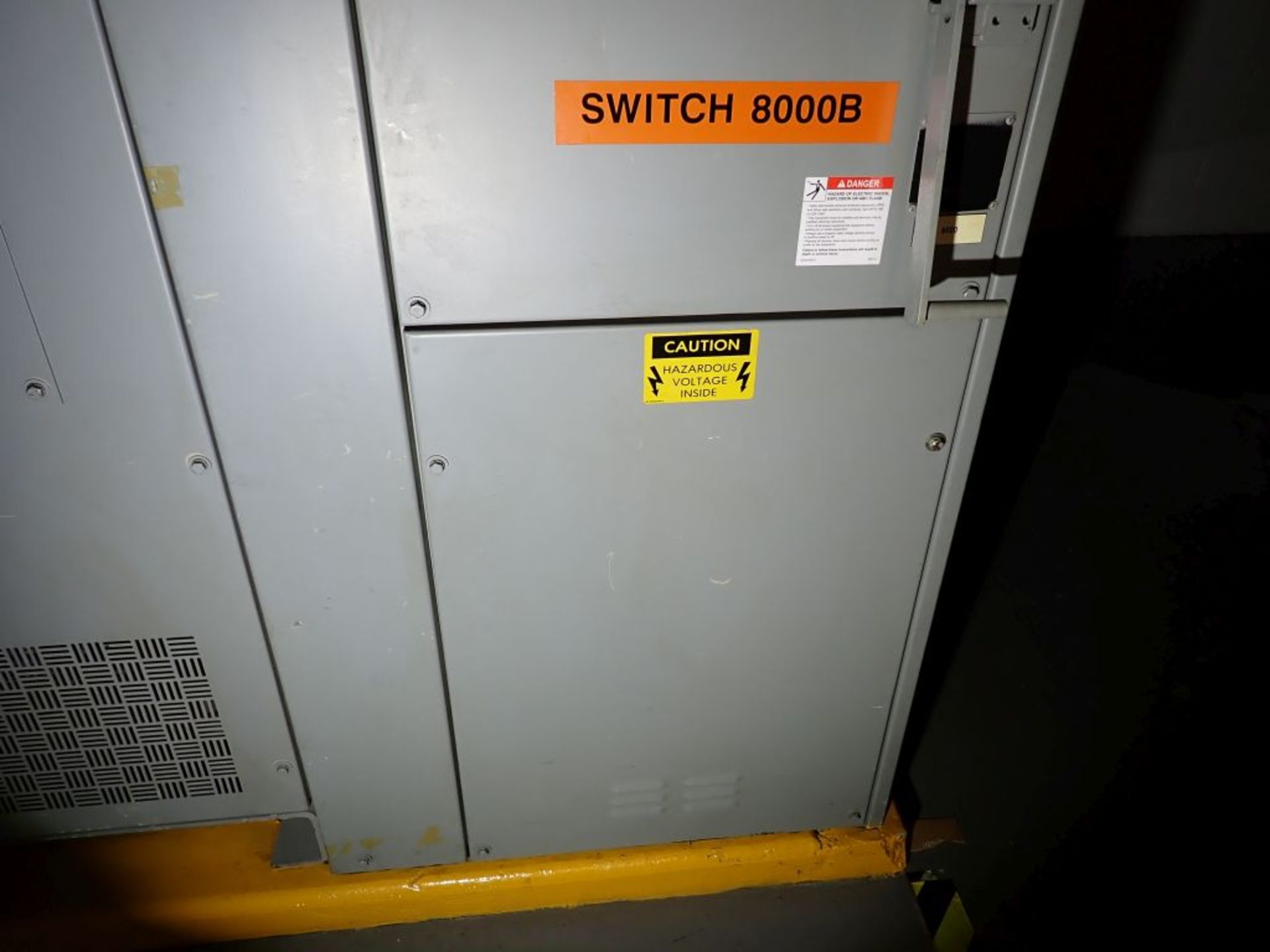GE Transformer w/Interrupter Switch | 2000/2667 KVA; 4160 Primary Voltage; 480Y/277 Secondary - Image 18 of 19