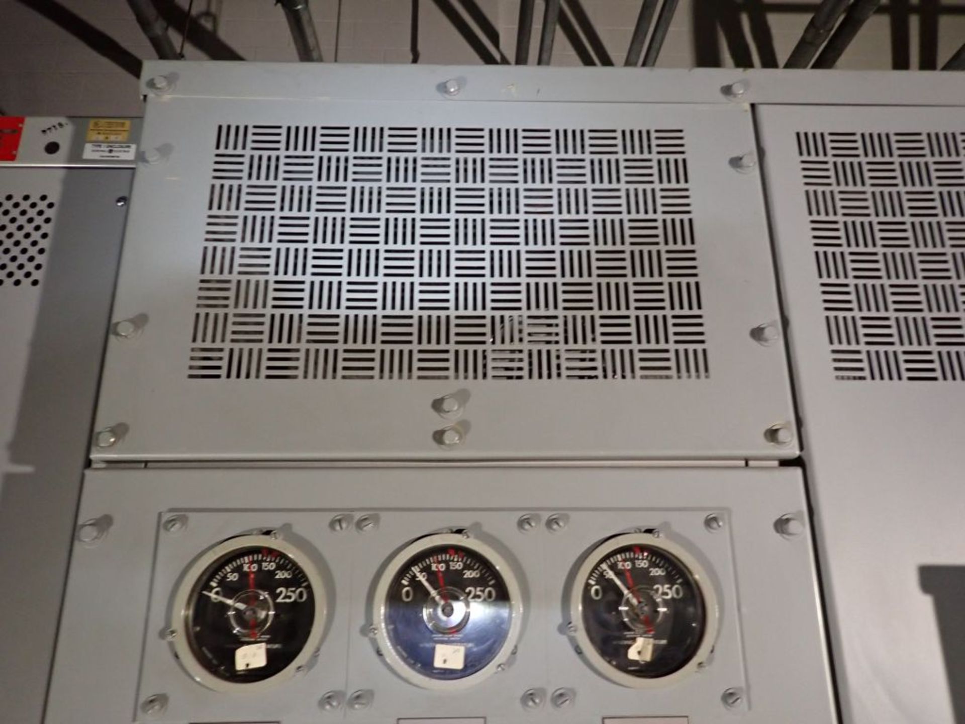 GE Transformer w/Interrupter Switch | 2000/2667 KVA; 4160 Primary Voltage; 480Y/277 Secondary - Image 6 of 19