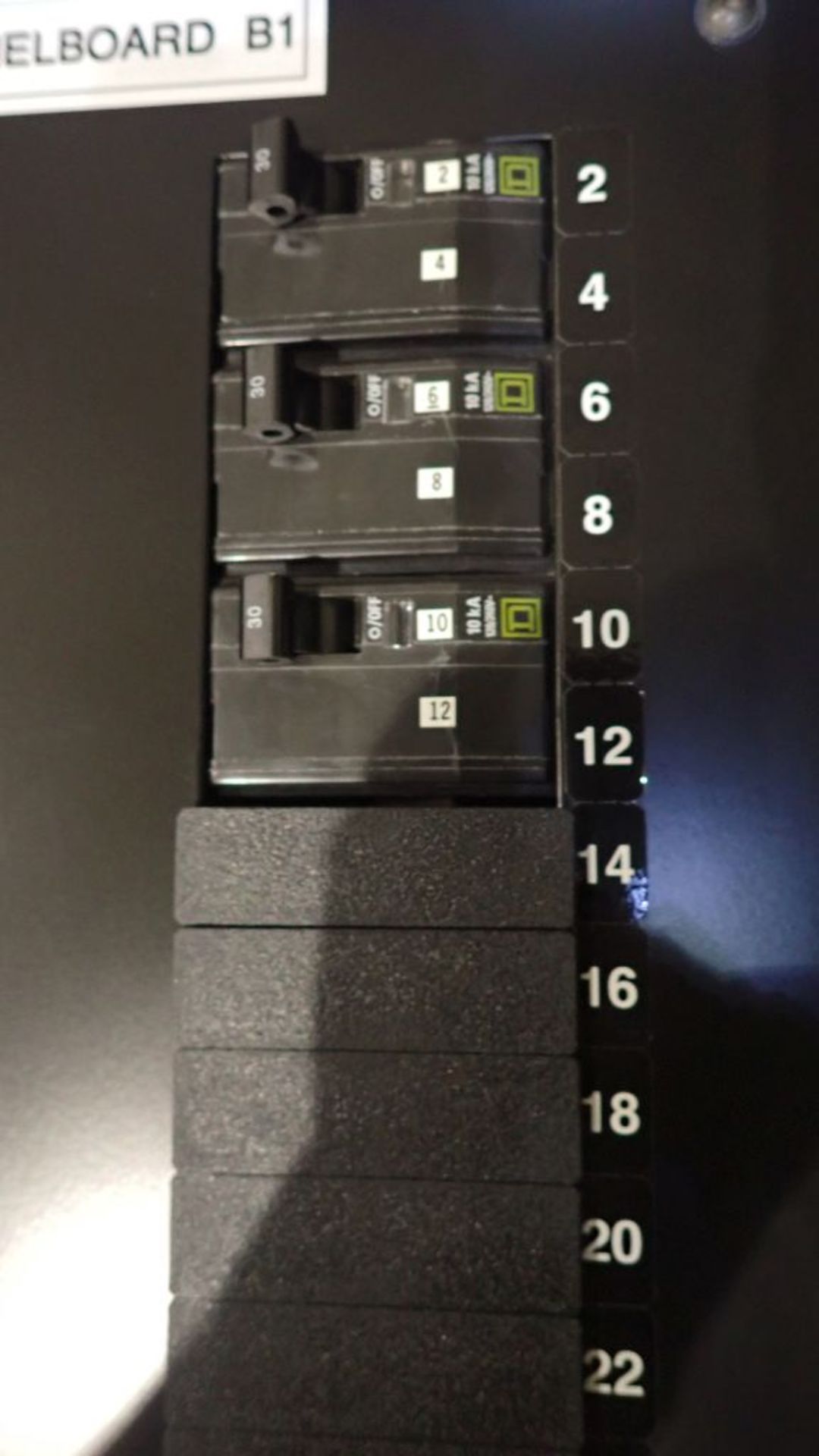Onyx Power Rack Panelboard | Part No. 98-112-00-00; System 2; Input: 208/120 VAC; 4-Wire Plus Ground - Image 6 of 21