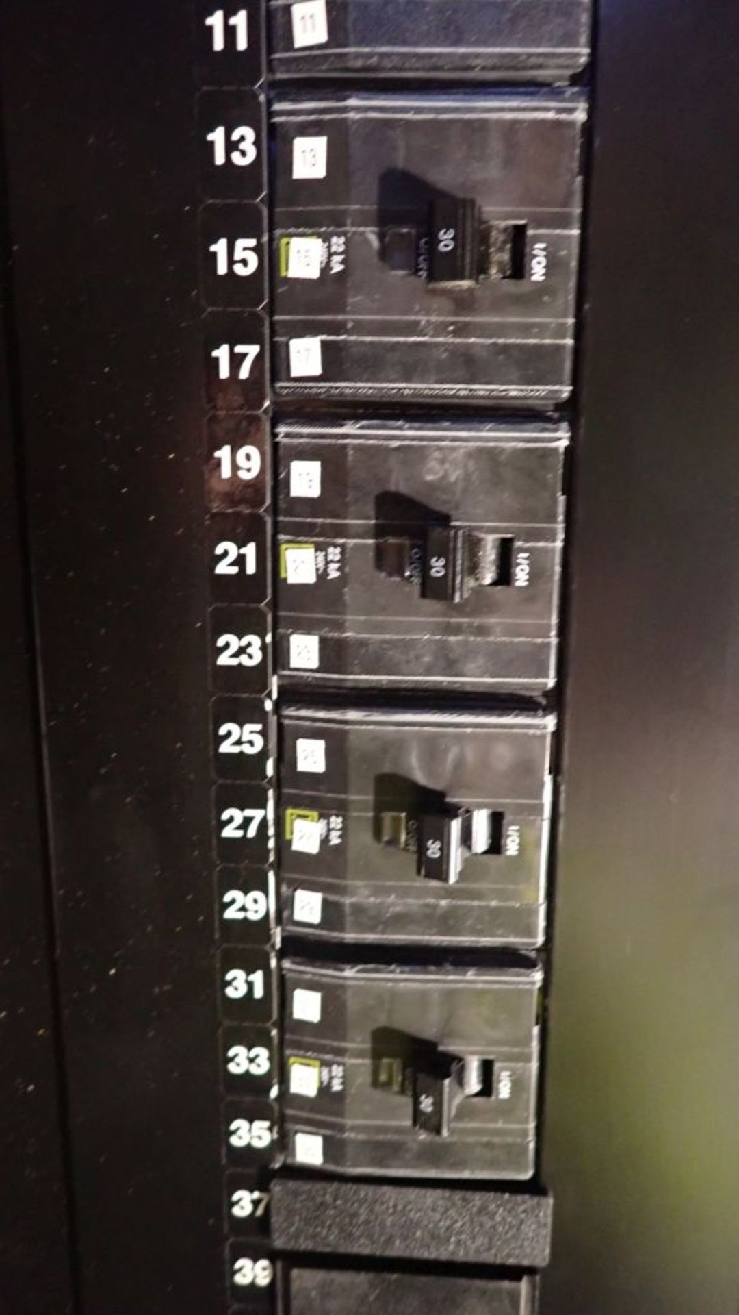 Onyx Power Rack Panelboard | Part No. 98-112-00-00; System 2; Input: 208/120 VAC; 4-Wire Plus Ground - Image 17 of 18