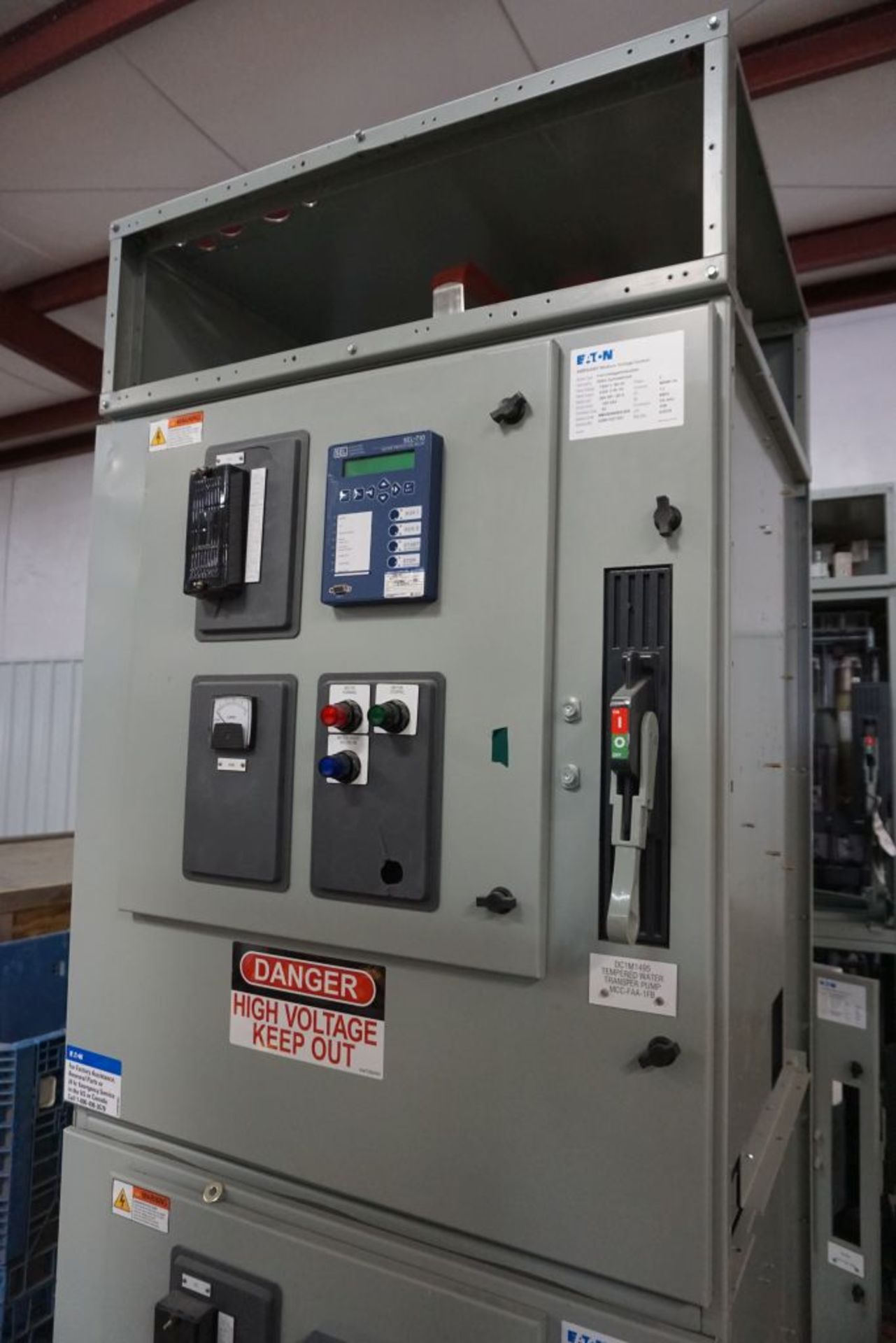 2018 Eaton Ampgard Medium Voltage Control Nema 1A Enclosure | 300 HP; 120 VAC; 7200V; 1-Section; - Image 5 of 10