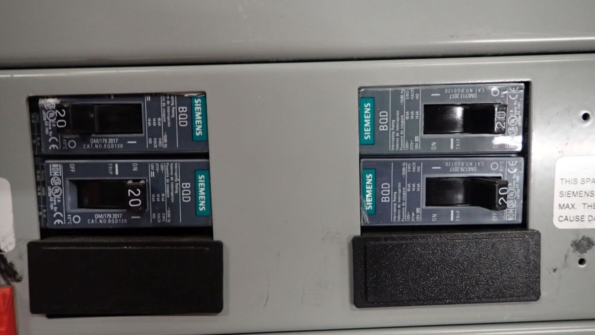 Siemens Power Panel | Cat No. P4A75M800CTS; 800A Max; 3-Wire; 1PH; Tag: 245631 - Image 15 of 18