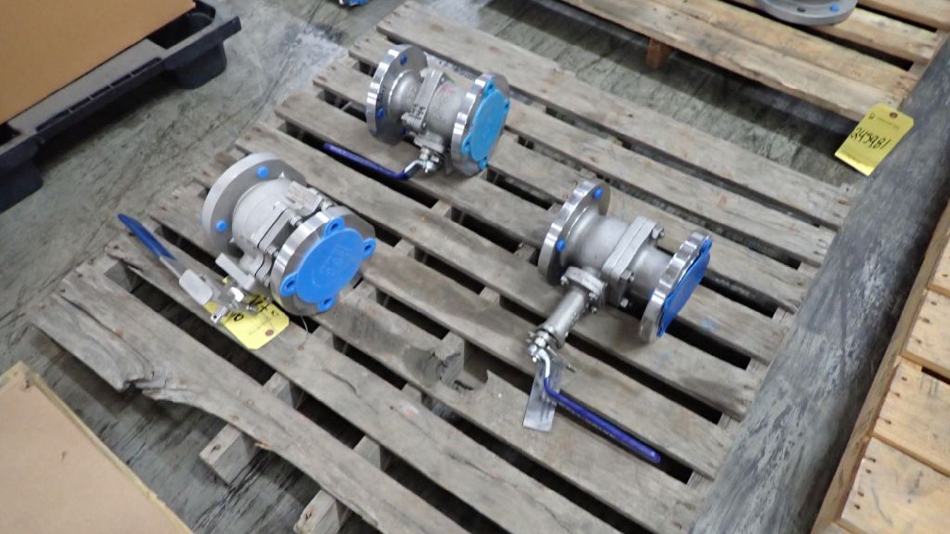 Lot of (3) Assorted 3" Valves | (2) Kinka Class-150, CX2MW Body; (1) PBM Class-150, 316 Body; Tag: - Image 2 of 18