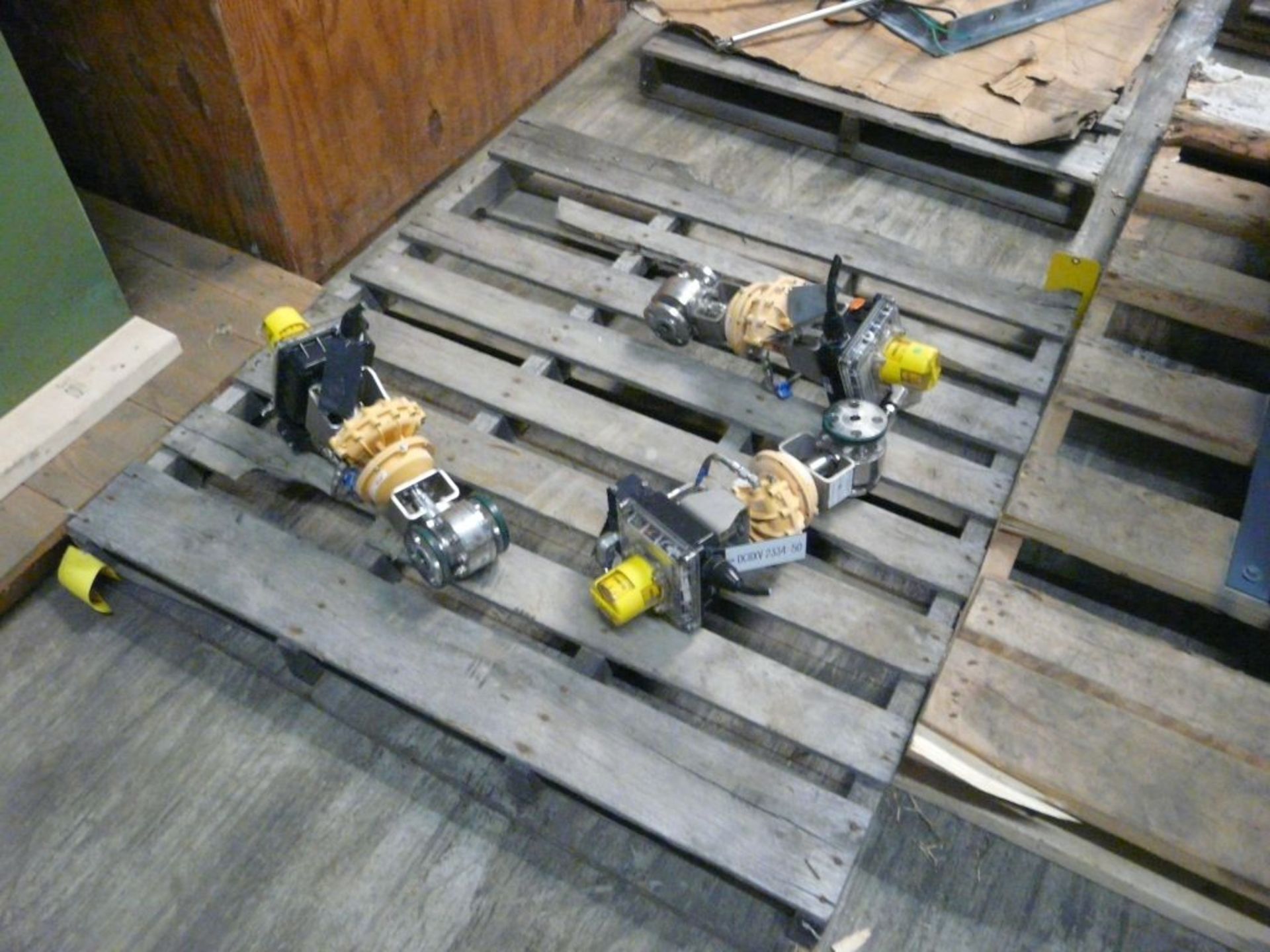 Lot of (3) Argus 1/2" Valves w/Actuators | (1) Class-150, DC7XV Body w/Actuator Serial No. - Image 2 of 7